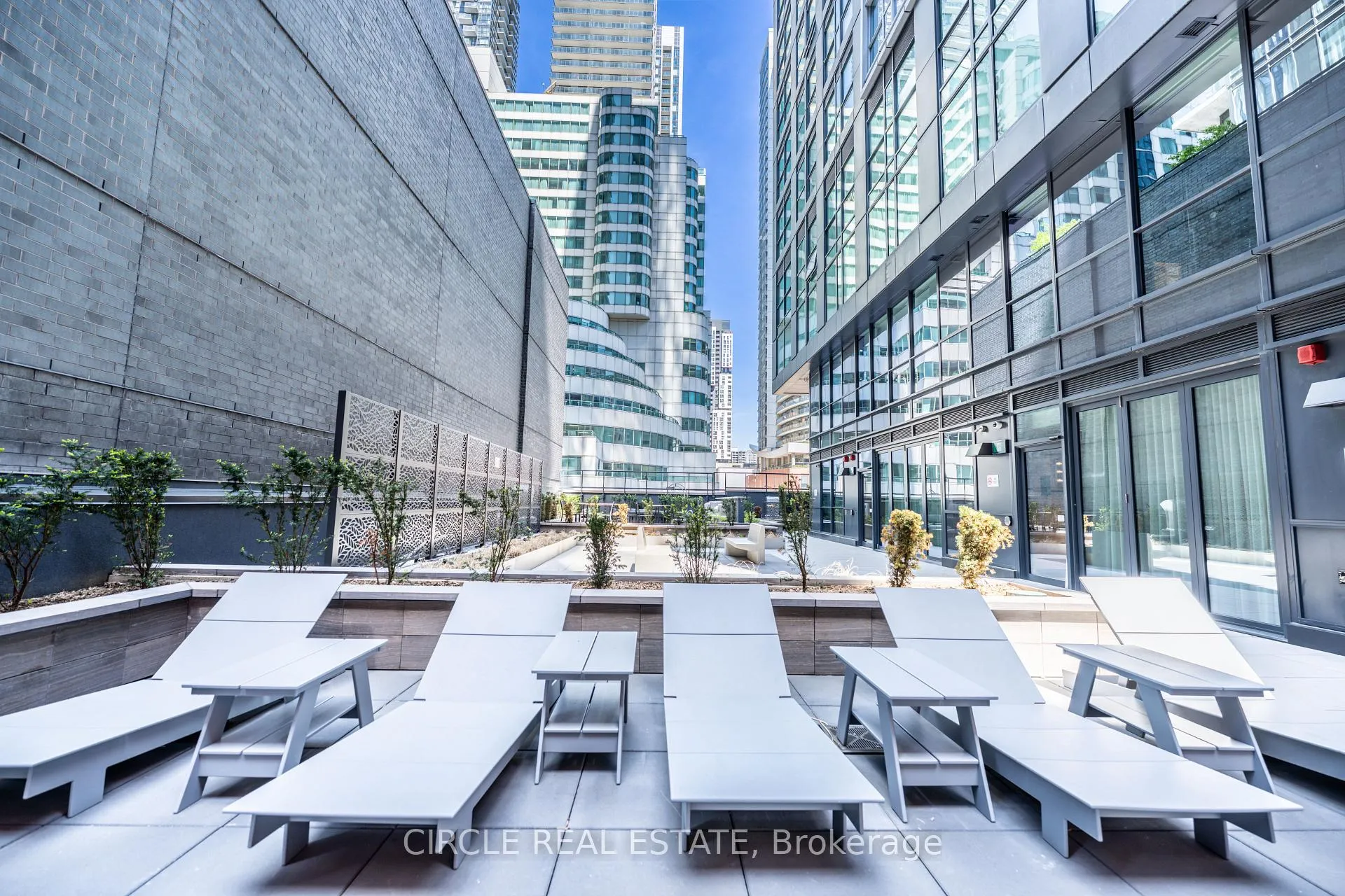 Photo 38 of Unit 2705, 327 King Street W, Toronto, Waterfront Communities — HOMEH