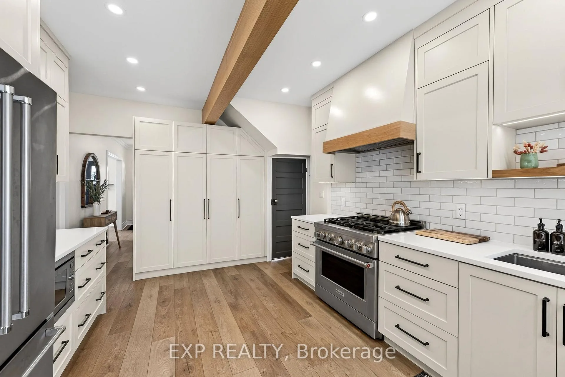 Photo 22 of 16 Barker Street, Prince Edward County, Picton Ward — HOMEH