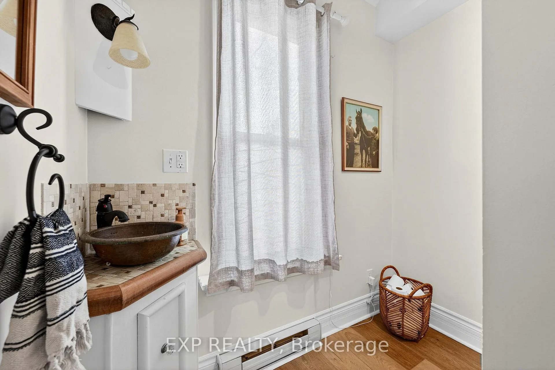 Photo 28 of 16 Barker Street, Prince Edward County, Picton Ward — HOMEH