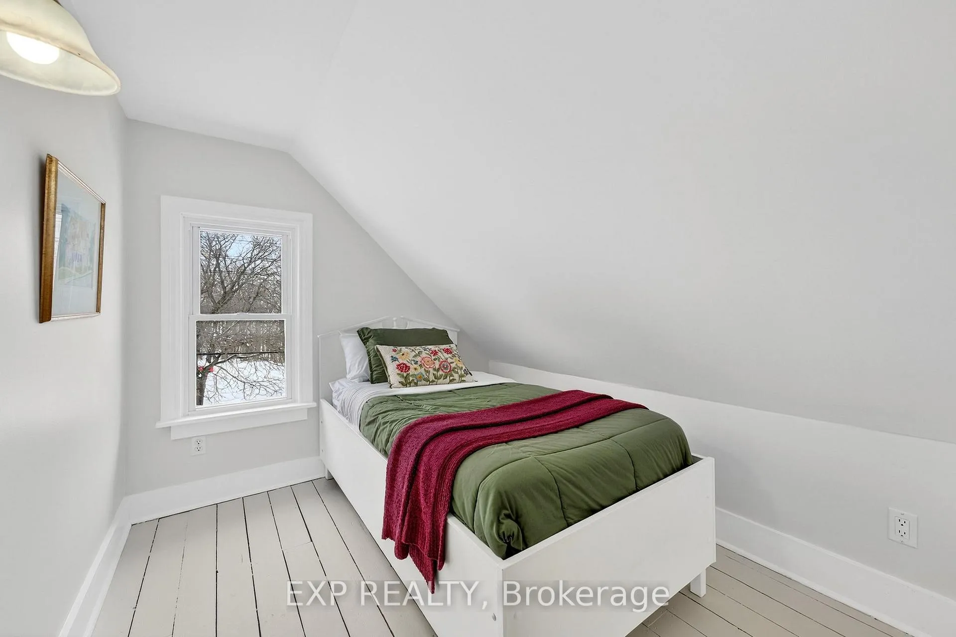 Photo 41 of 16 Barker Street, Prince Edward County, Picton Ward — HOMEH