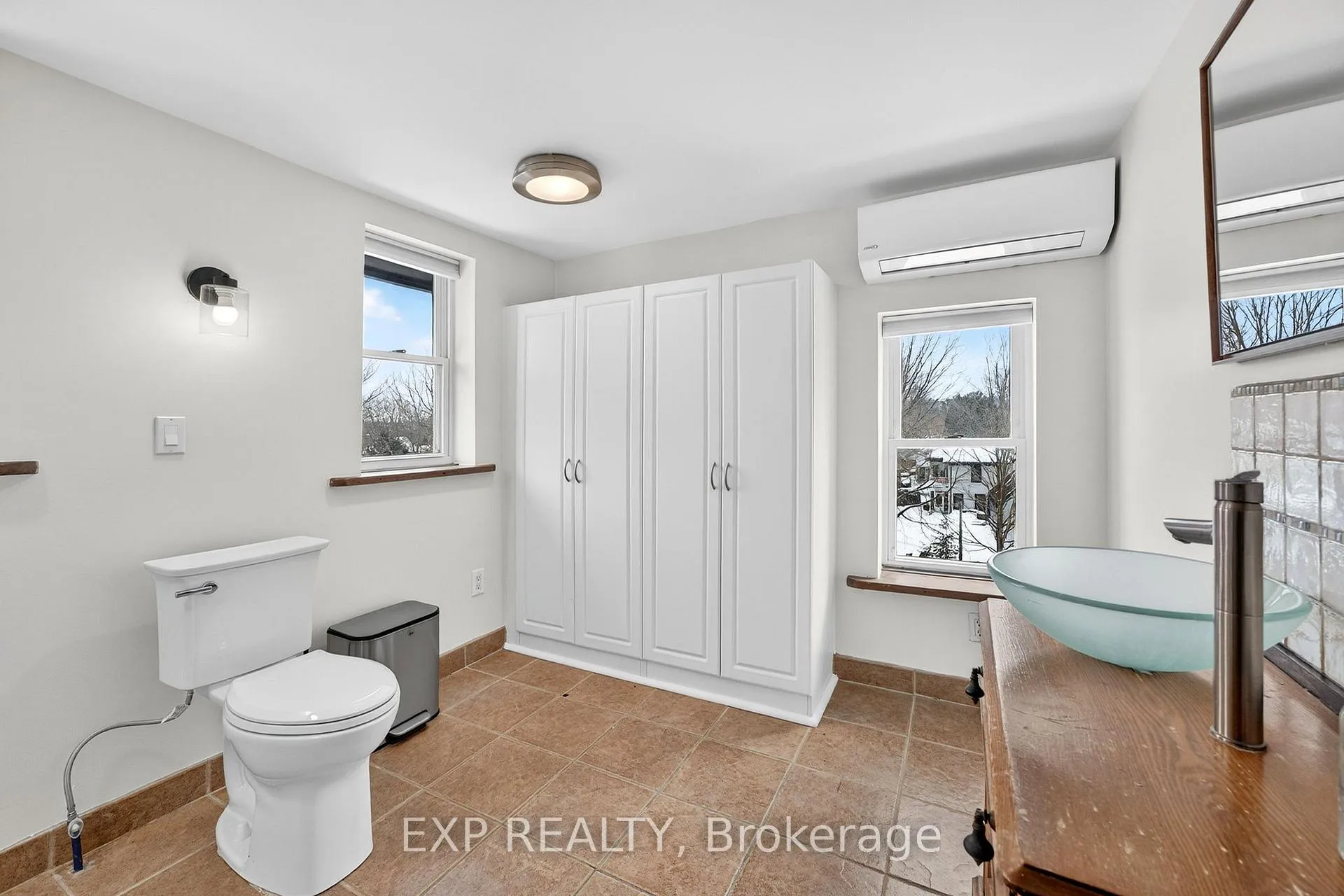 Photo 46 of 16 Barker Street, Prince Edward County, Picton Ward — HOMEH