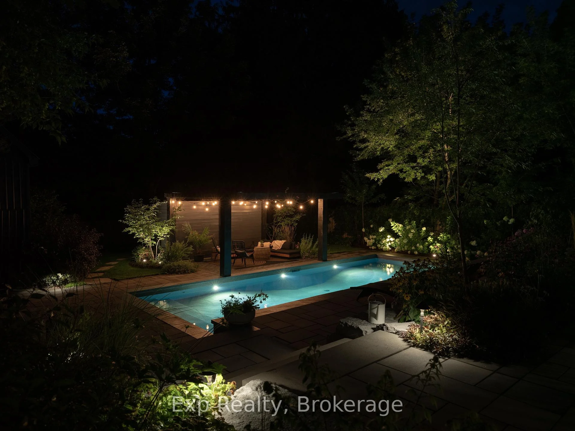 Photo 9 of 16 Barker Street, Prince Edward County, Picton Ward — HOMEH