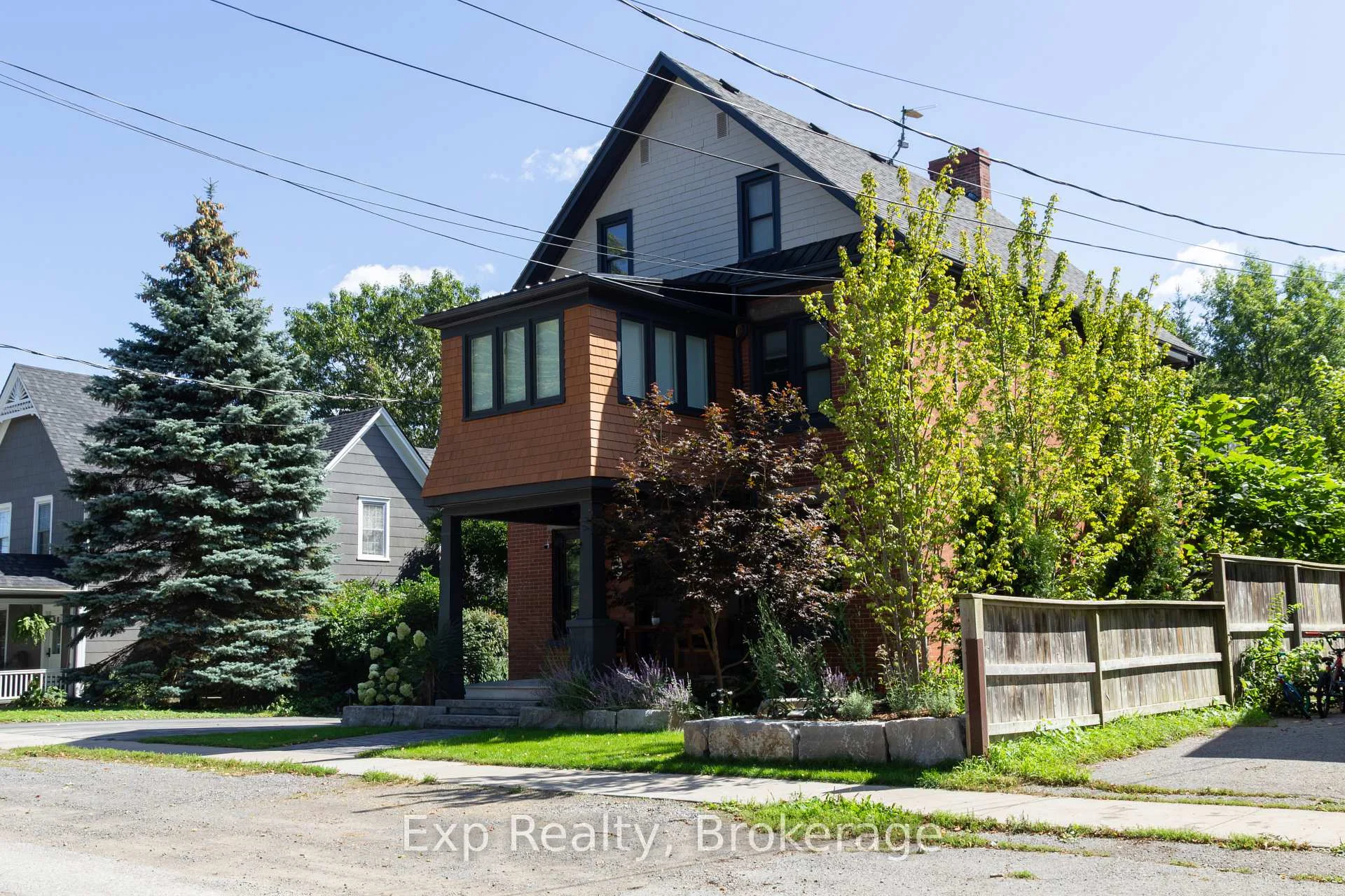 Photo 14 of 16 Barker Street, Prince Edward County, Picton Ward — HOMEH