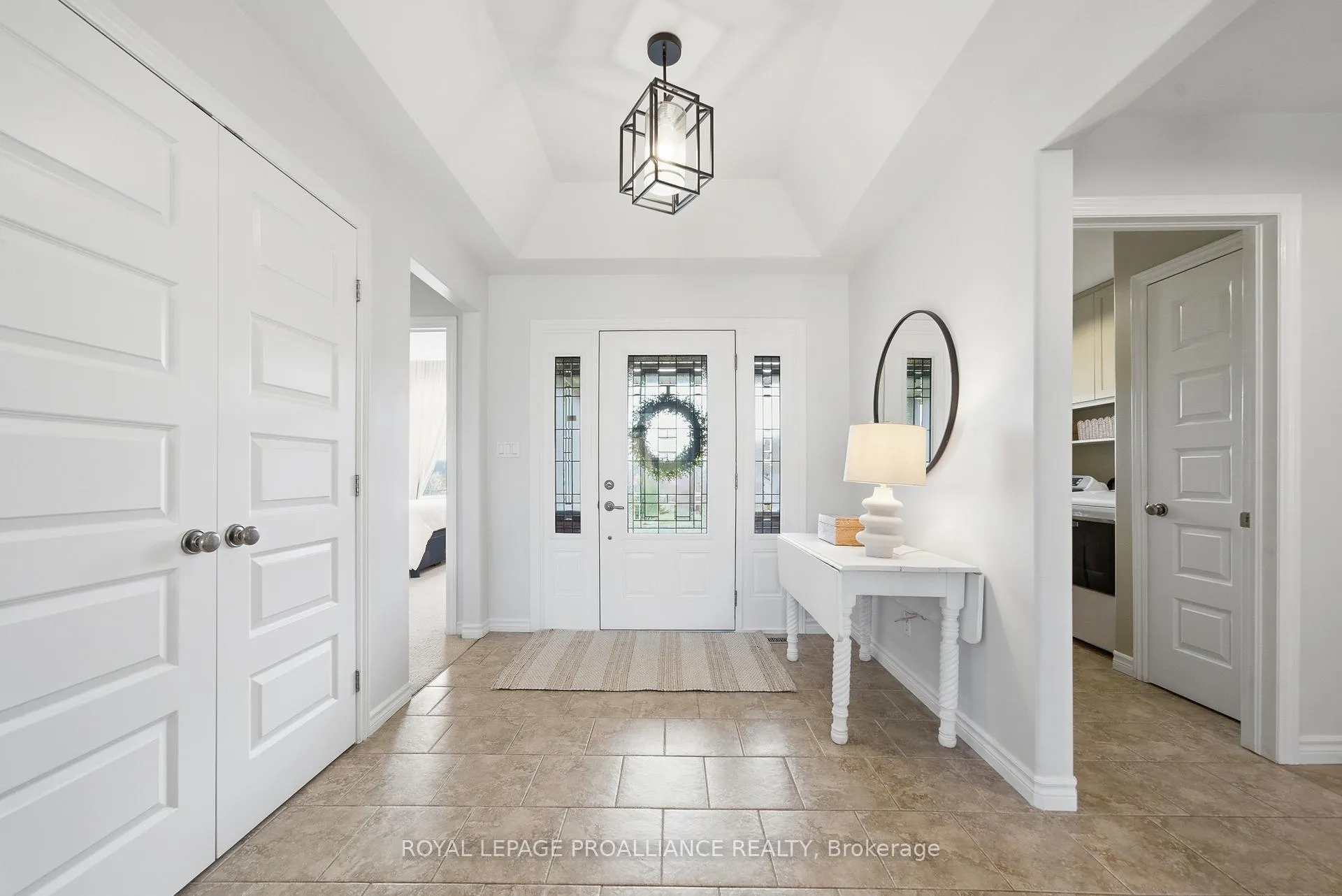 Photo 5 of 42 Windwhisper Drive, Belleville, Thurlow Ward — HOMEH