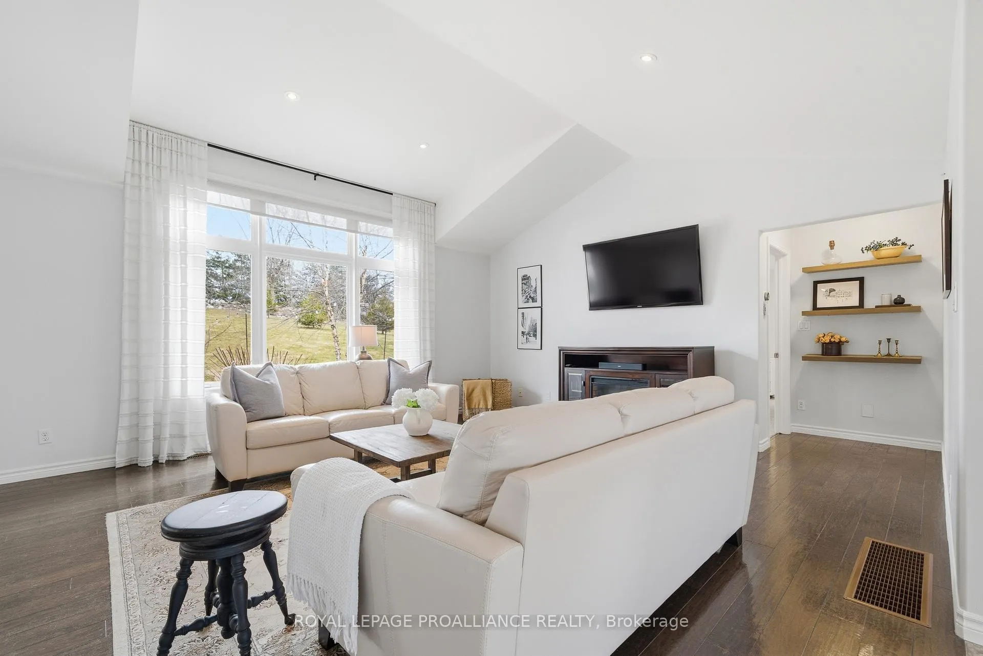 Photo 7 of 42 Windwhisper Drive, Belleville, Thurlow Ward — HOMEH