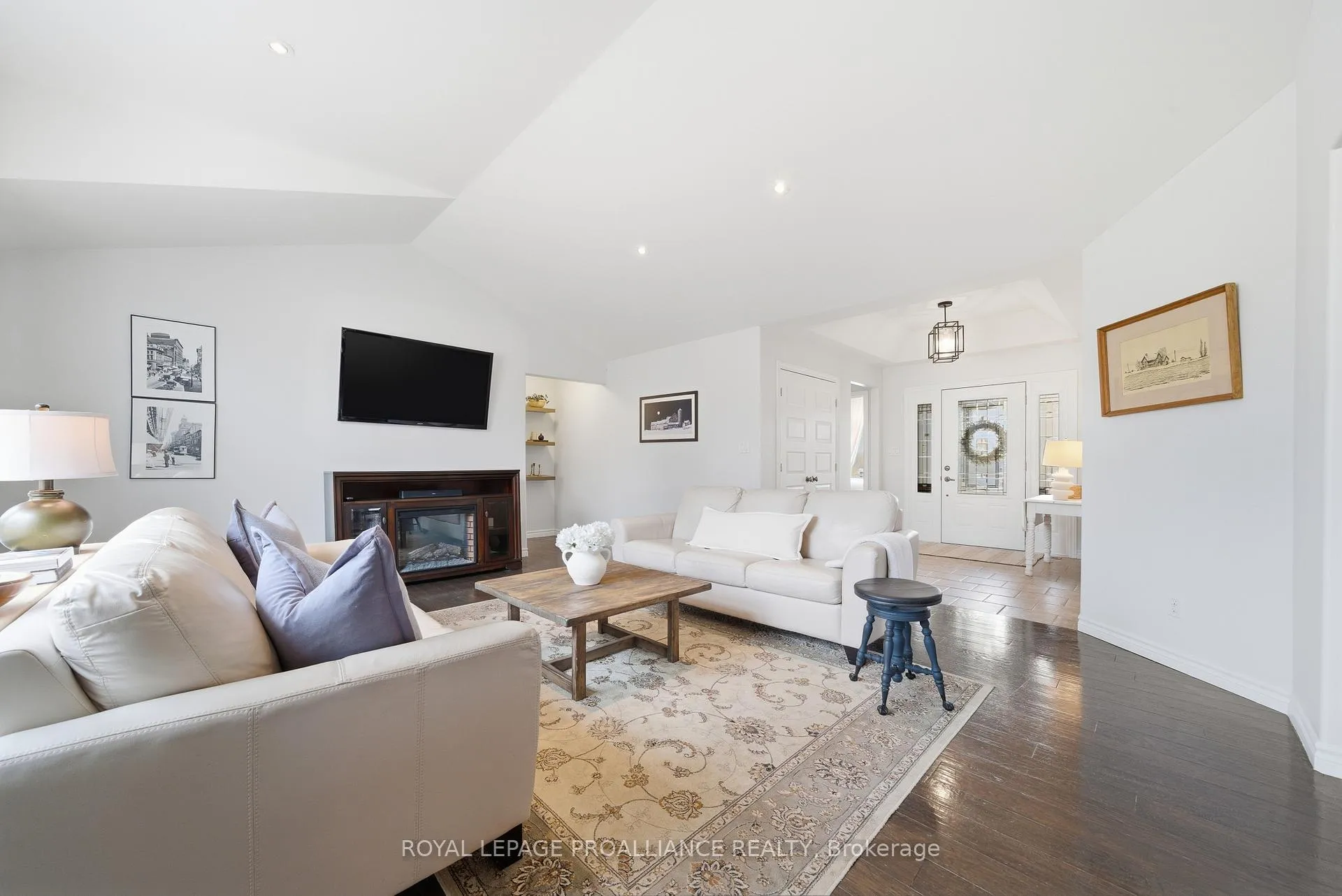 Photo 8 of 42 Windwhisper Drive, Belleville, Thurlow Ward — HOMEH