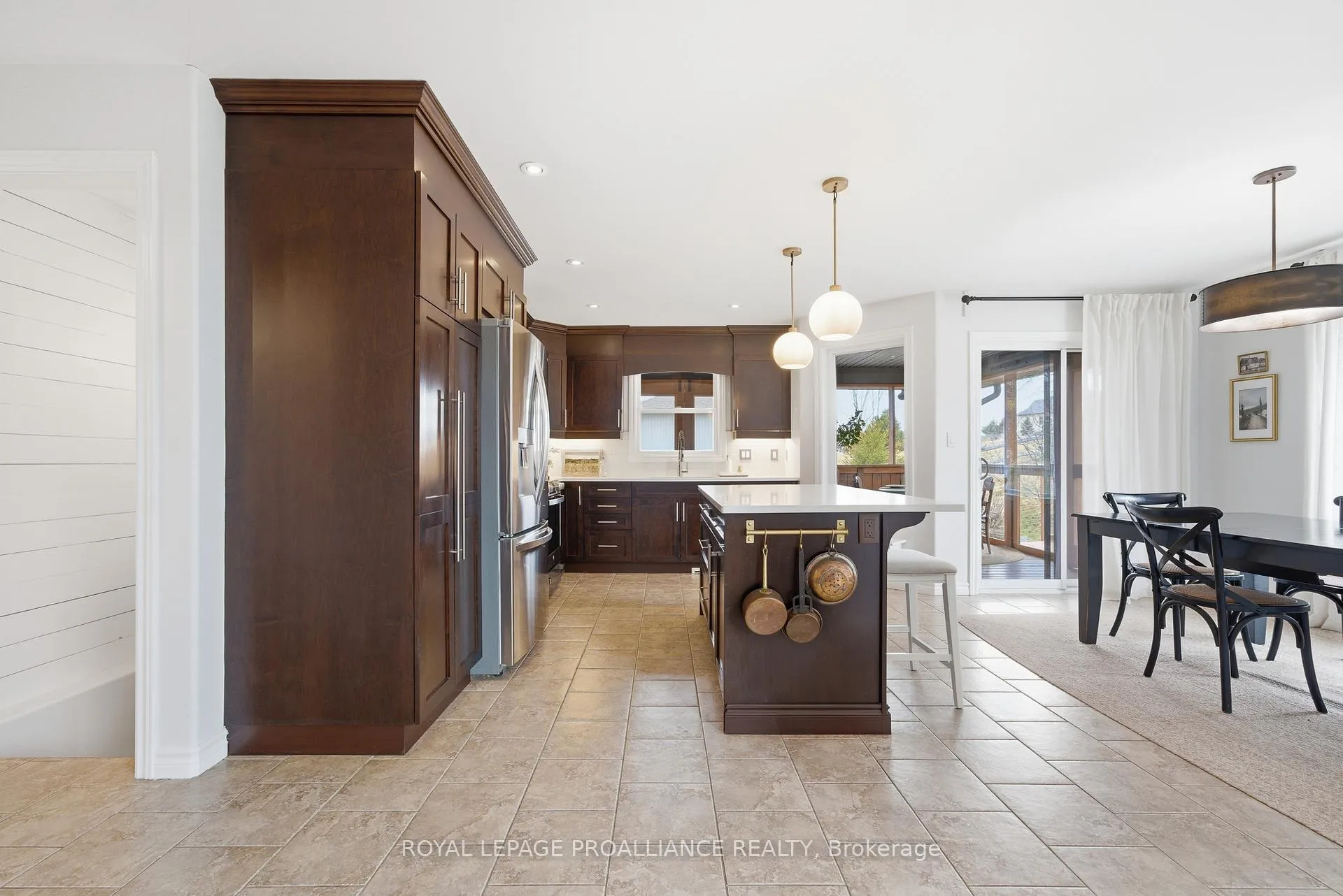 Photo 10 of 42 Windwhisper Drive, Belleville, Thurlow Ward — HOMEH