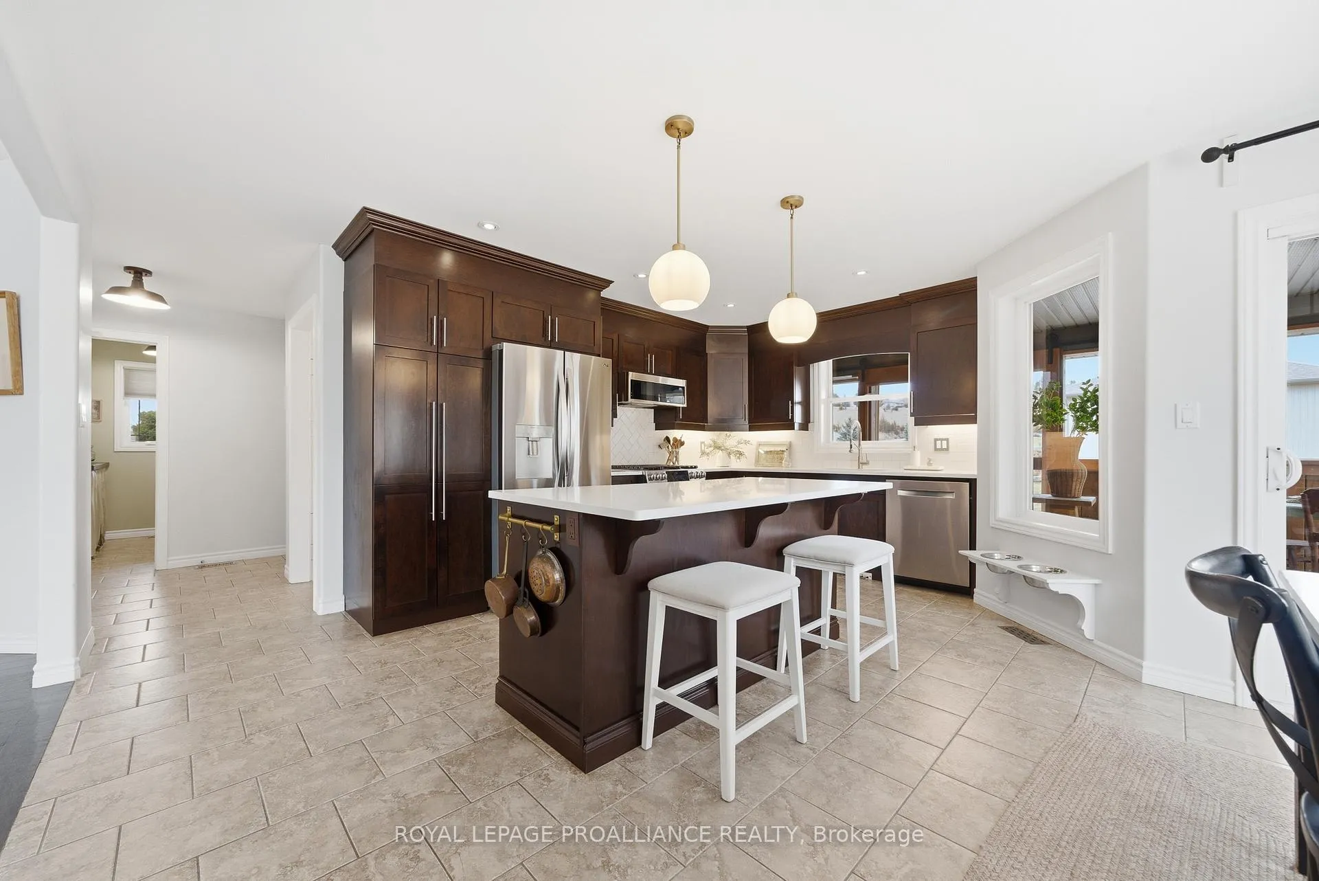 Photo 15 of 42 Windwhisper Drive, Belleville, Thurlow Ward — HOMEH