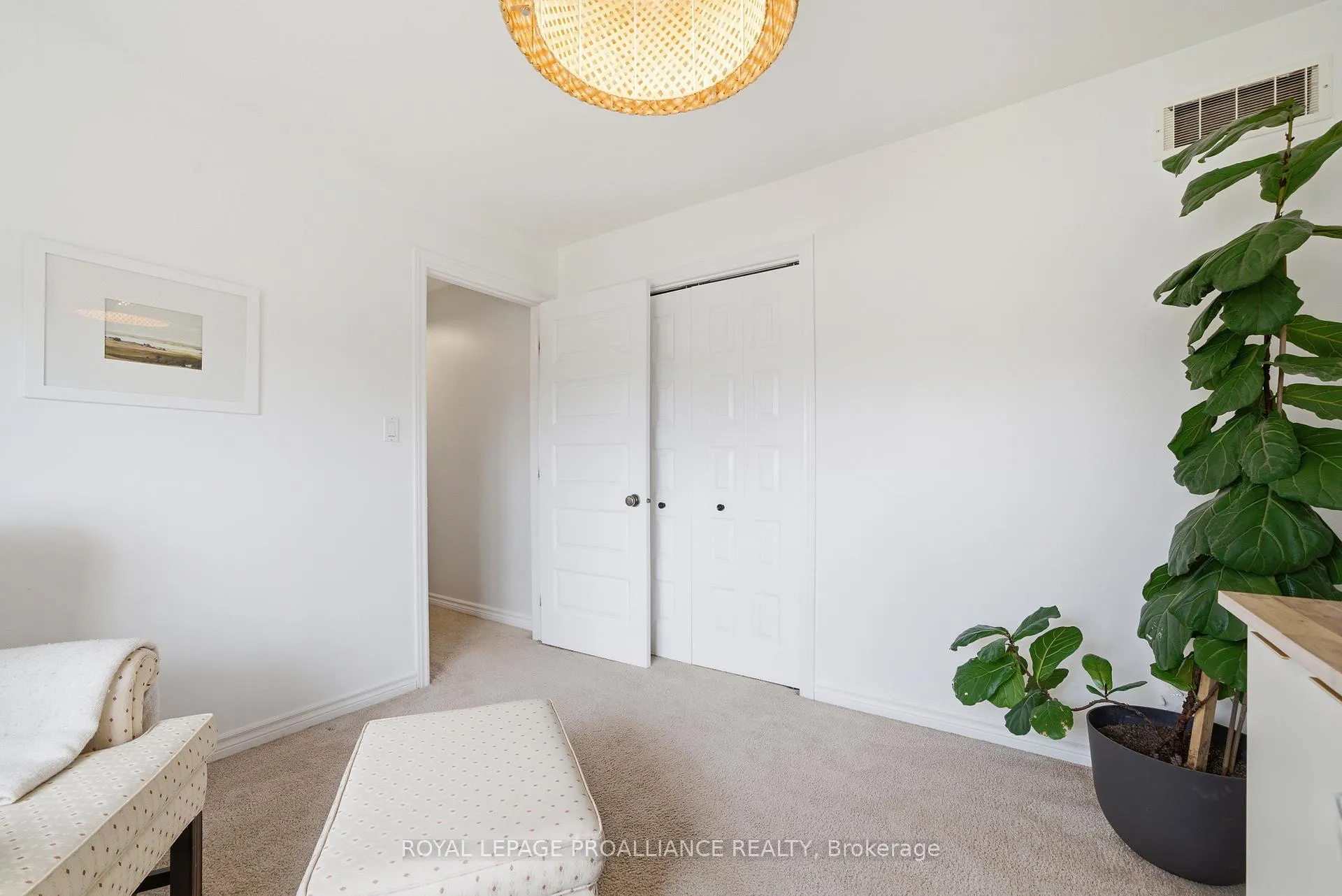 Photo 26 of 42 Windwhisper Drive, Belleville, Thurlow Ward — HOMEH