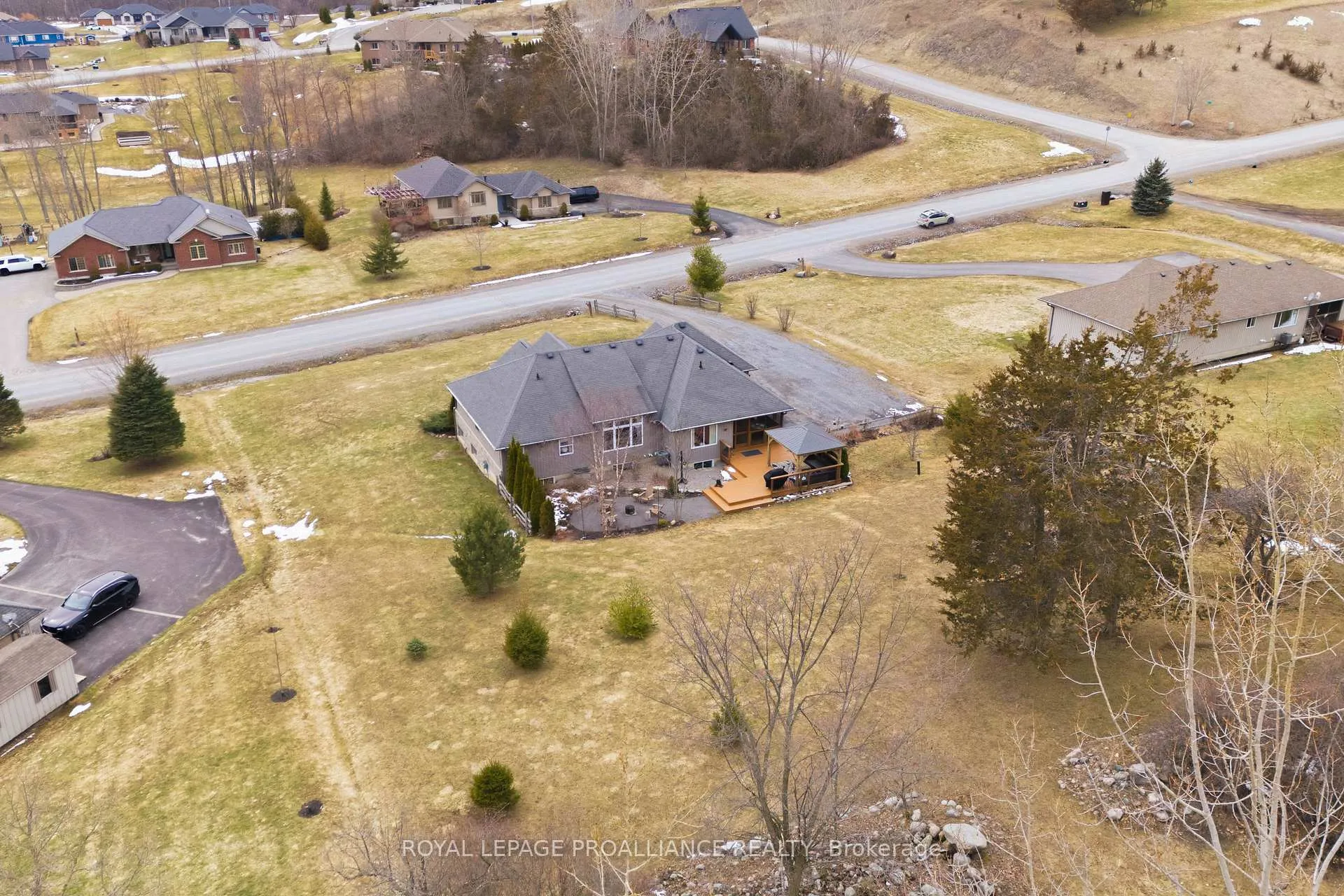Photo 48 of 42 Windwhisper Drive, Belleville, Thurlow Ward — HOMEH