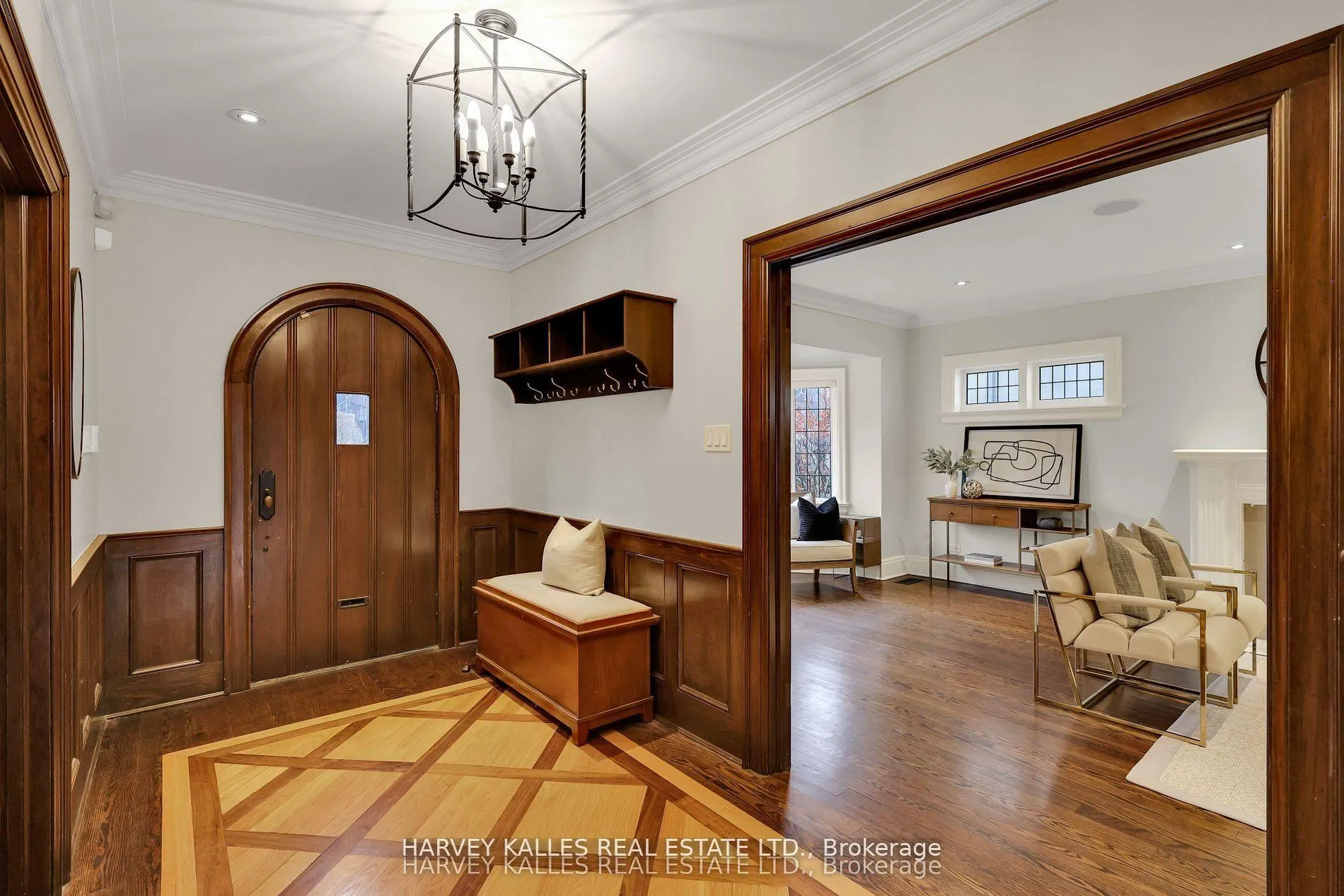 Photo 3 of 12 Killarney Road, Toronto, Forest Hill South — HOMEH
