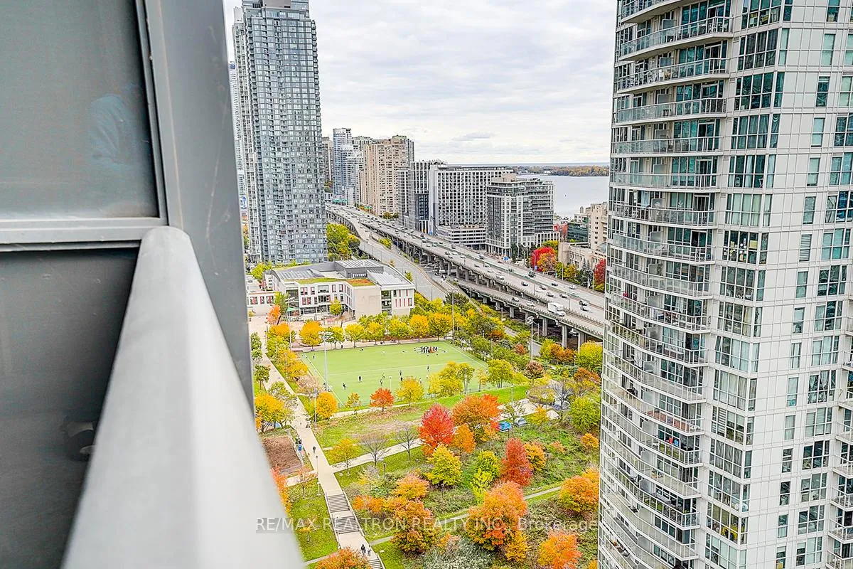 Photo 1 of Unit 2606, 85 Queens Wharf Road, Toronto, Waterfront Communities — HOMEH