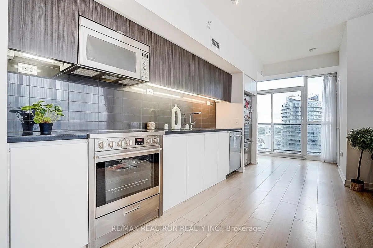 Photo 7 of Unit 2606, 85 Queens Wharf Road, Toronto, Waterfront Communities — HOMEH