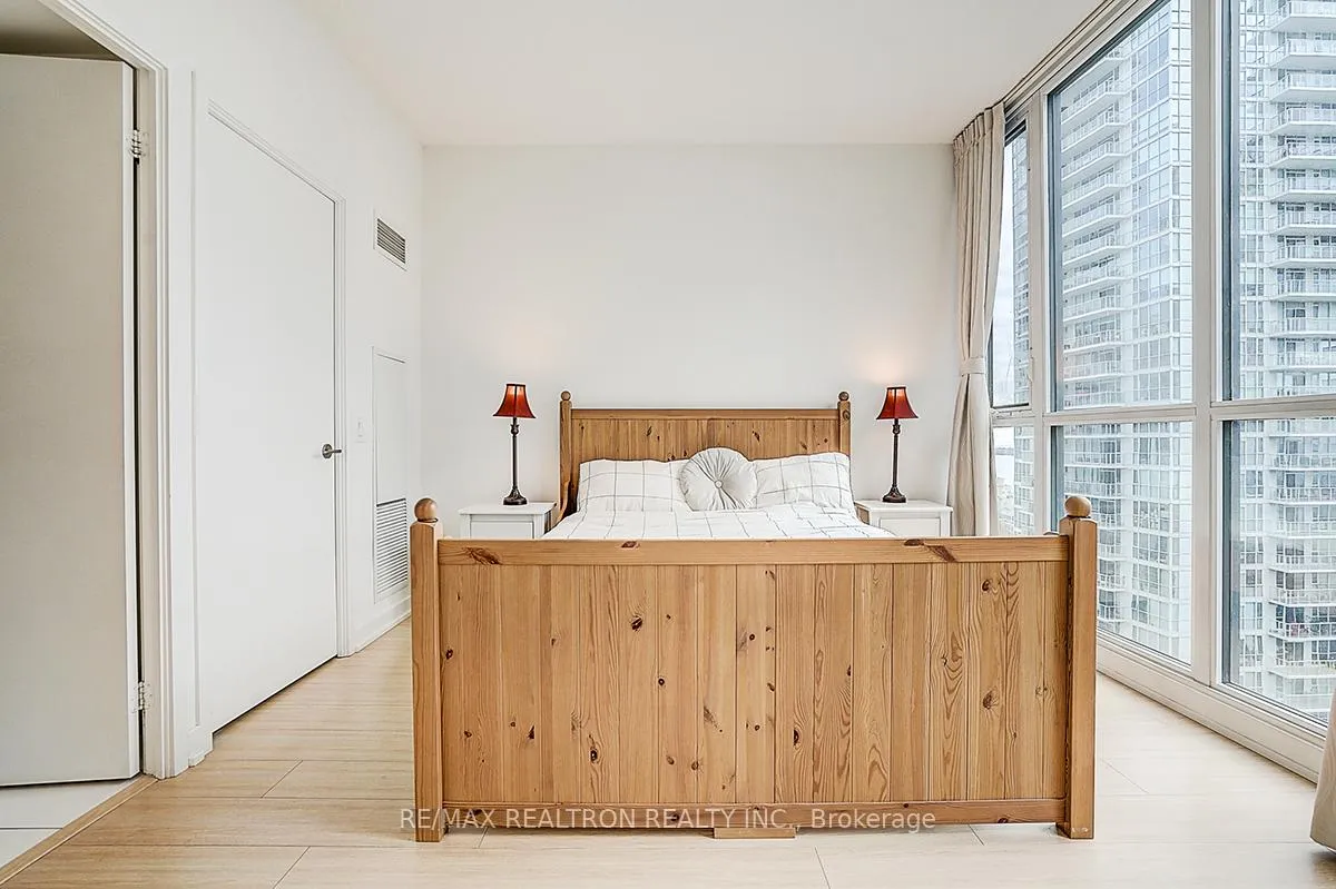 Photo 23 of Unit 2606, 85 Queens Wharf Road, Toronto, Waterfront Communities — HOMEH
