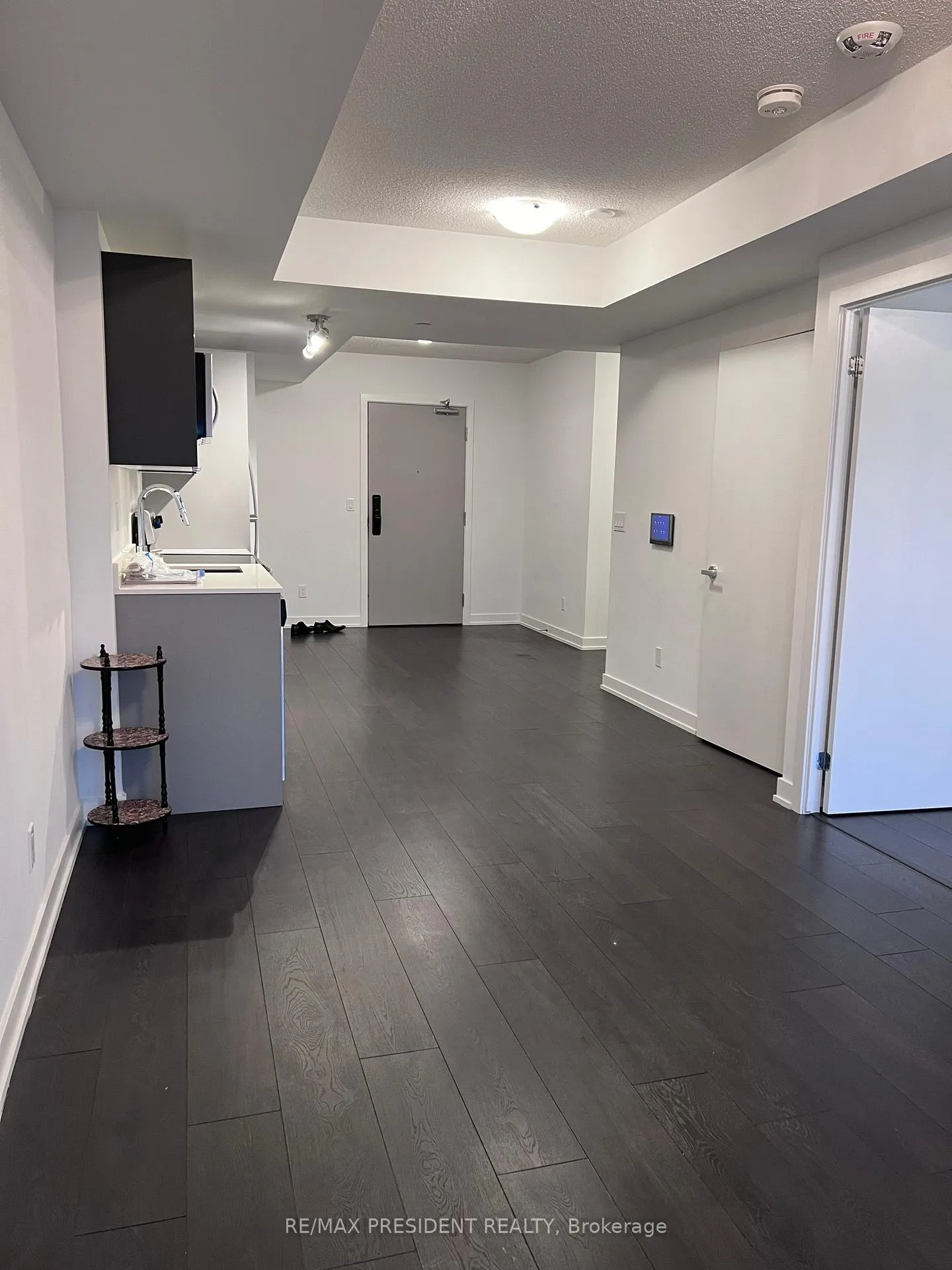 Photo 13 of Unit 310, 3210 Dakota Common, Burlington, Alton — HOMEH