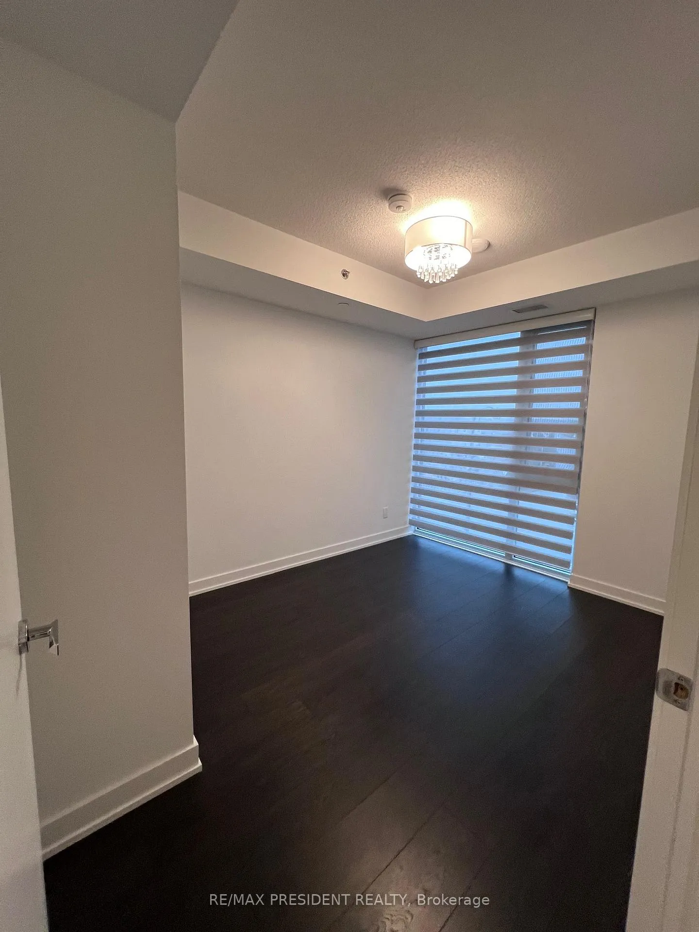 Photo 14 of Unit 310, 3210 Dakota Common, Burlington, Alton — HOMEH
