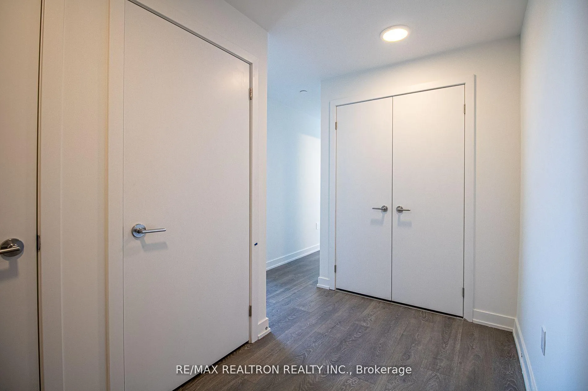 Photo 6 of Unit 1402, 1606 Charles Street, Whitby, Port Whitby — HOMEH