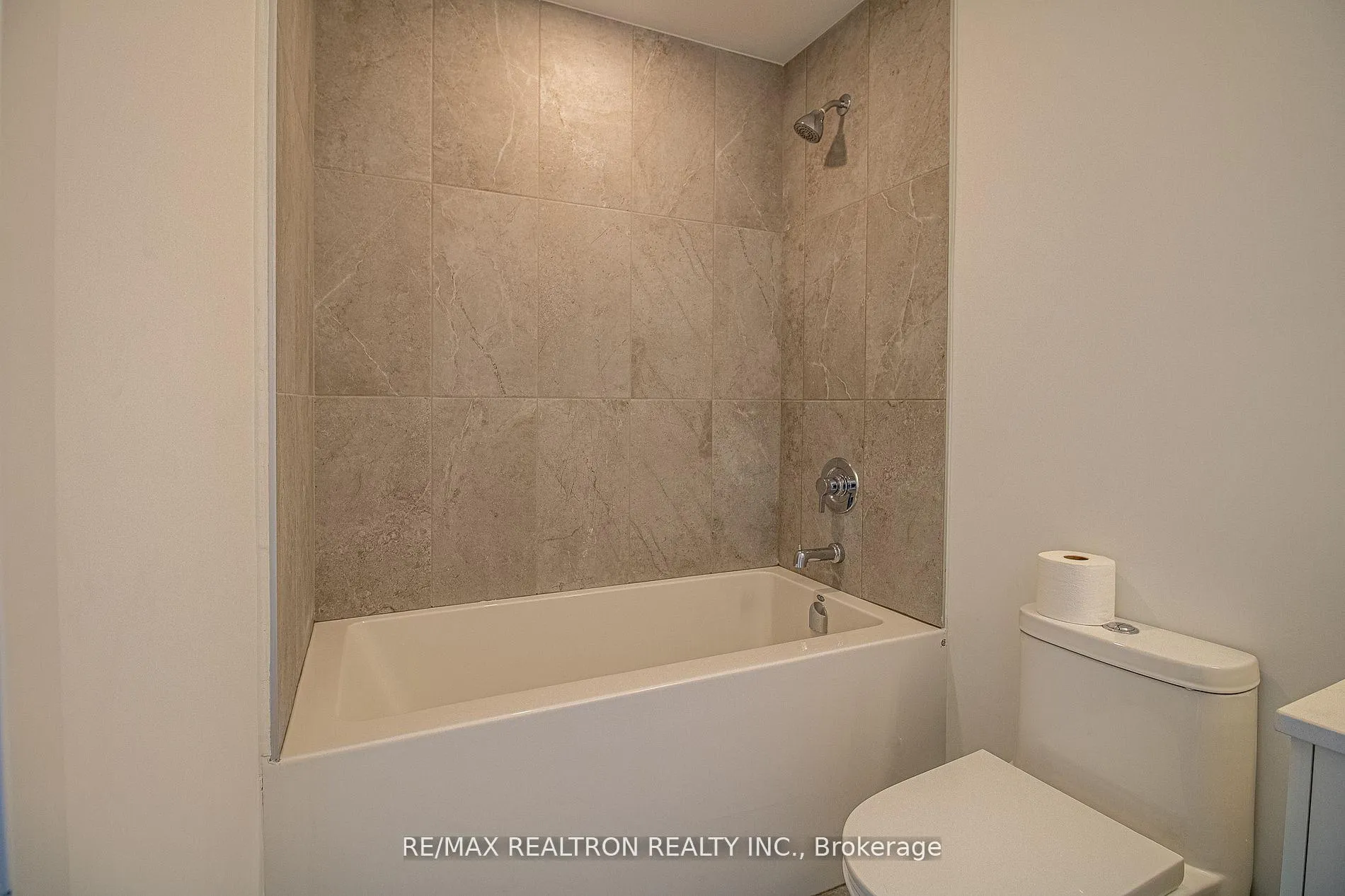 Photo 20 of Unit 1402, 1606 Charles Street, Whitby, Port Whitby — HOMEH