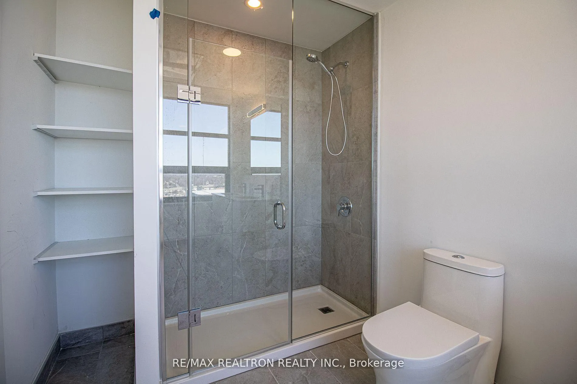 Photo 24 of Unit 1402, 1606 Charles Street, Whitby, Port Whitby — HOMEH
