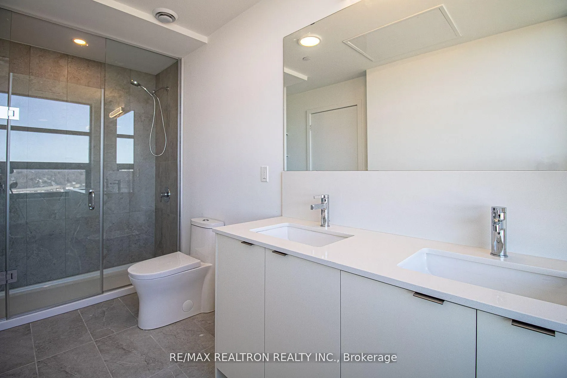 Photo 34 of Unit 1402, 1606 Charles Street, Whitby, Port Whitby — HOMEH