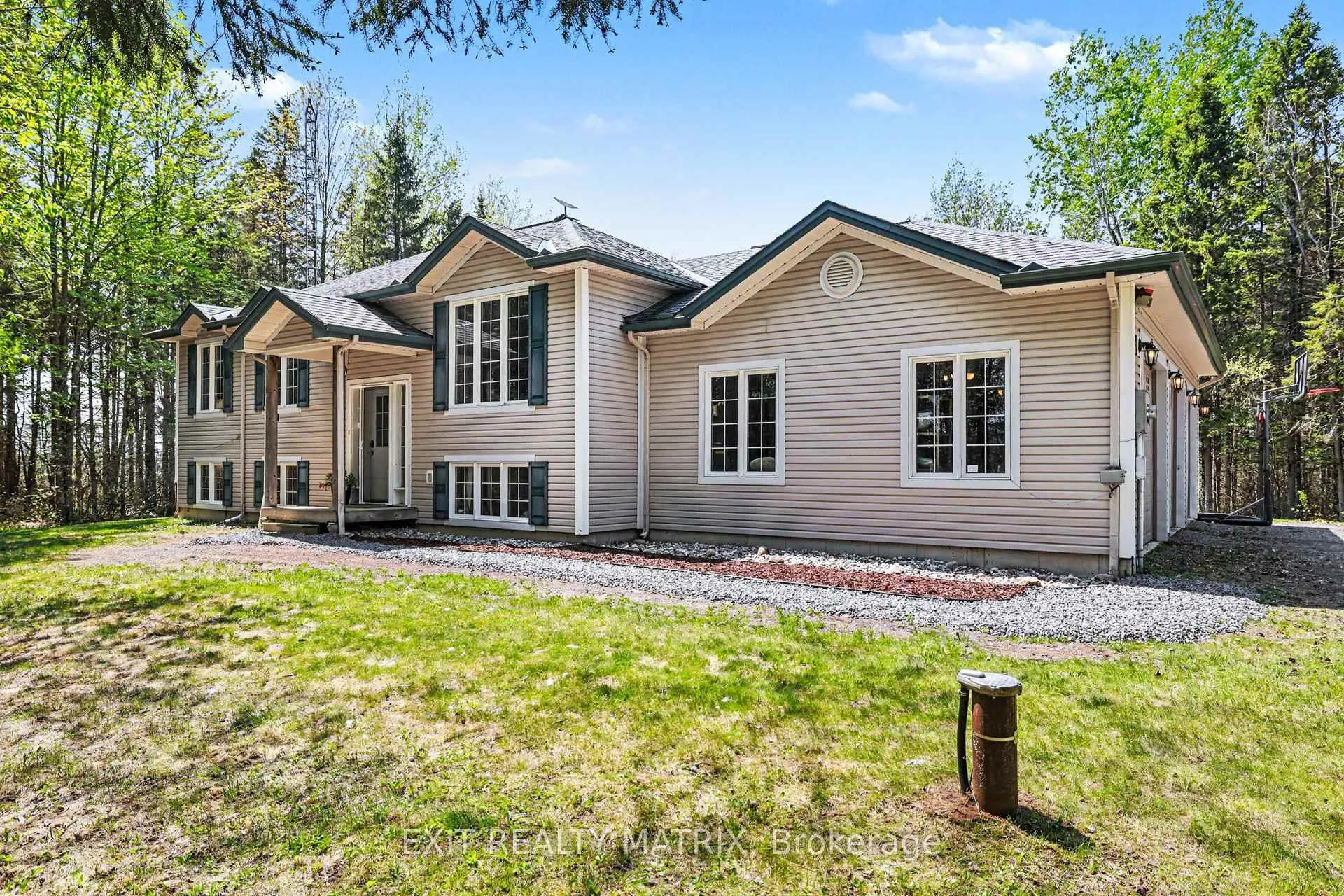 Front of 721 County 18 Road
