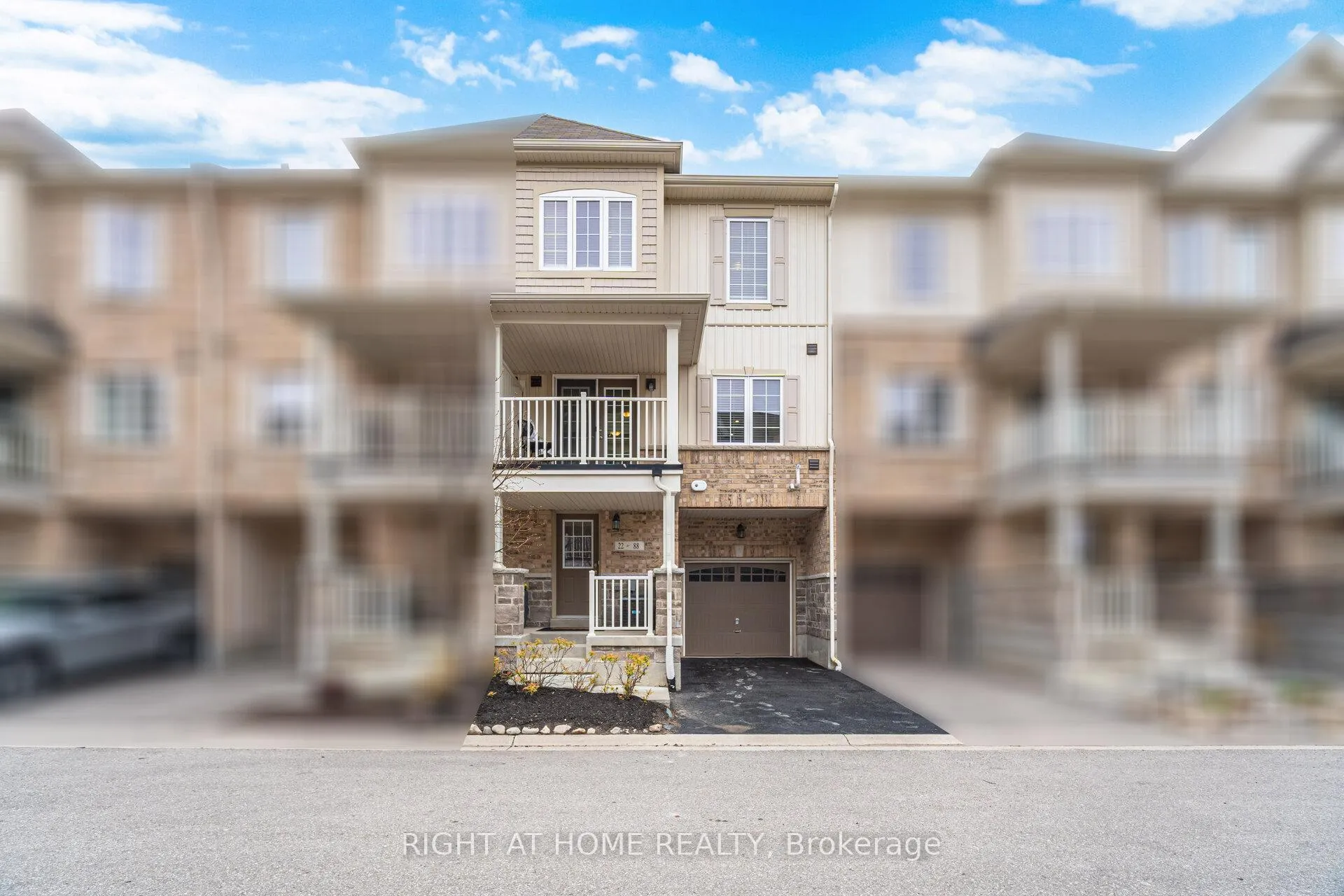 Photo 2 of Unit 22, 88 Decorso Drive, Guelph, Kortright East — HOMEH