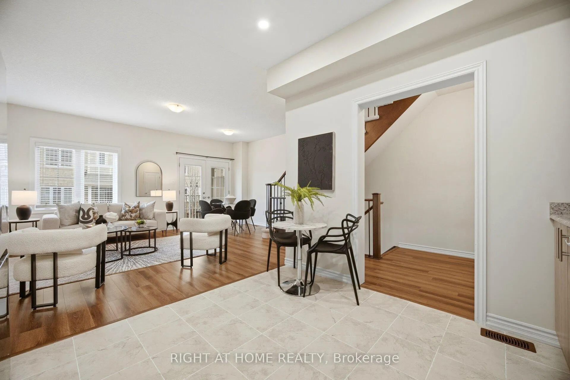 Photo 17 of Unit 22, 88 Decorso Drive, Guelph, Kortright East — HOMEH