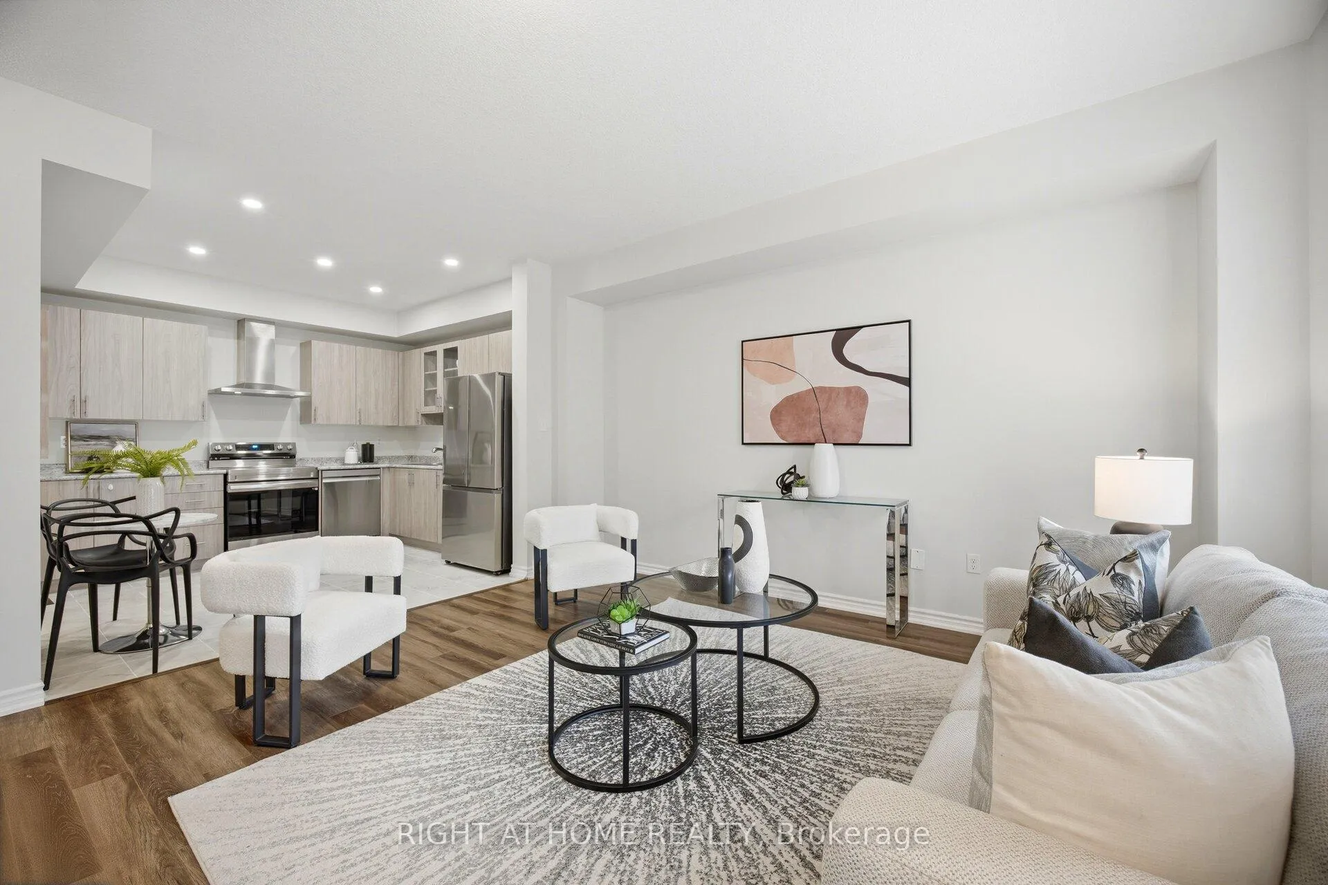 Photo 18 of Unit 22, 88 Decorso Drive, Guelph, Kortright East — HOMEH