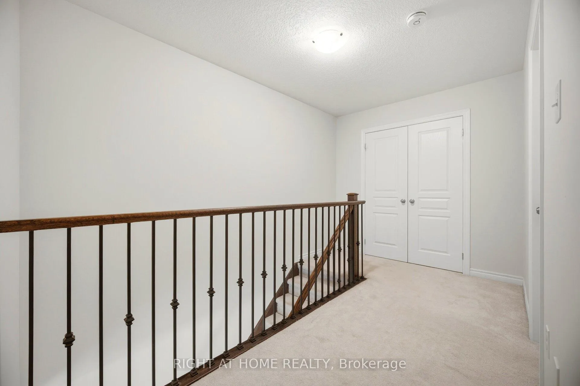 Photo 28 of Unit 22, 88 Decorso Drive, Guelph, Kortright East — HOMEH
