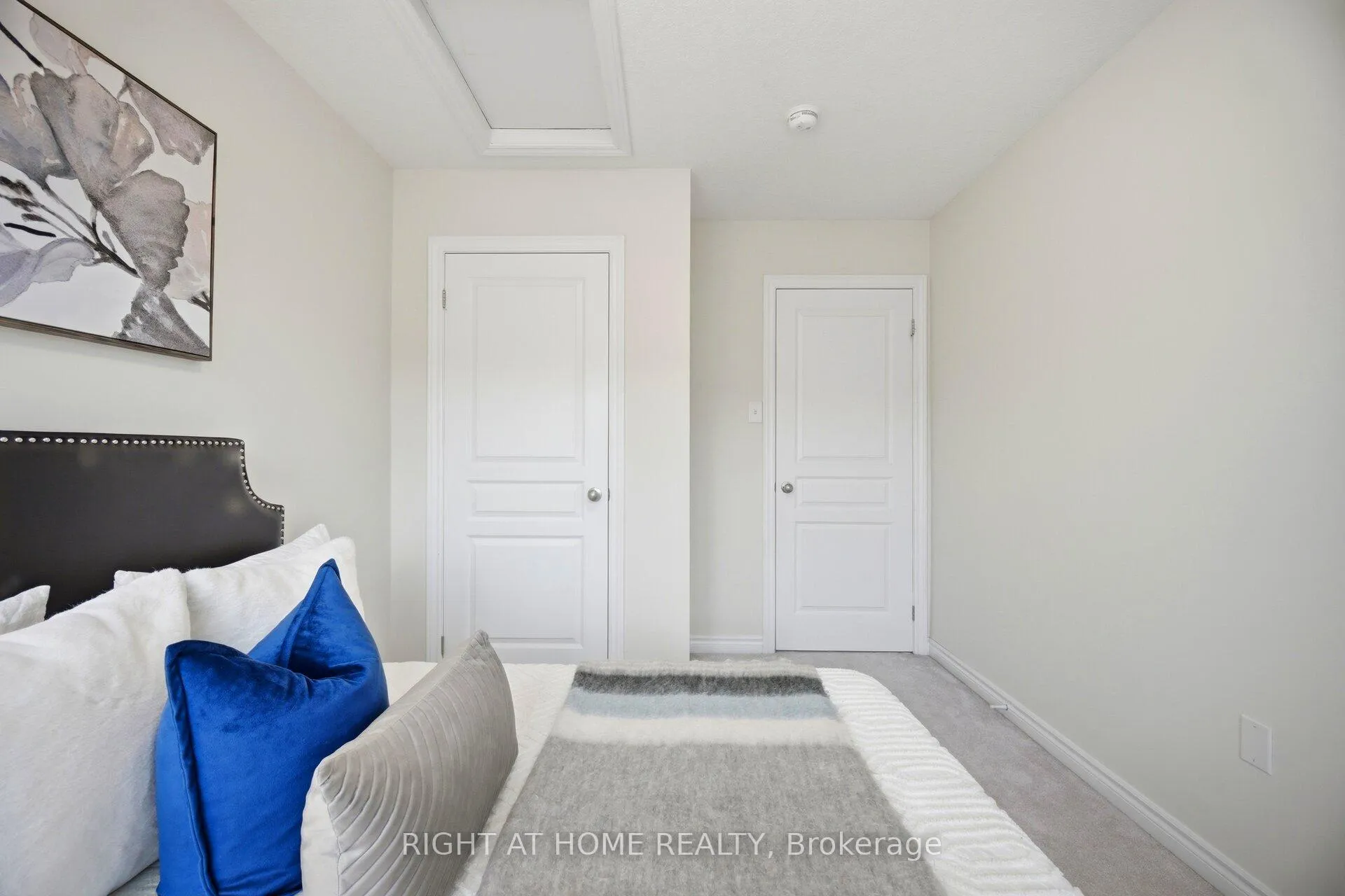 Photo 36 of Unit 22, 88 Decorso Drive, Guelph, Kortright East — HOMEH