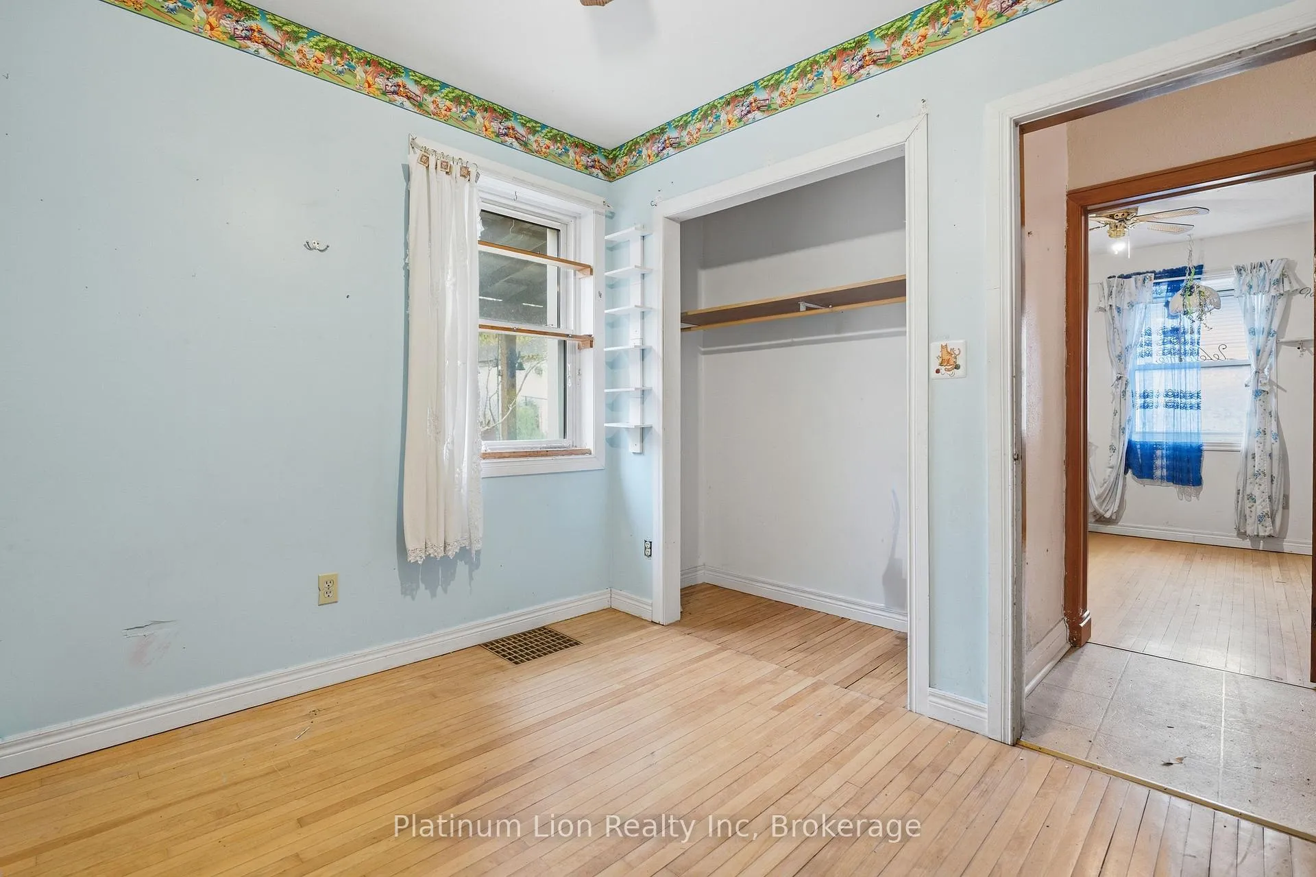 Photo 14 of 609 Guelph Street, Kitchener — HOMEH