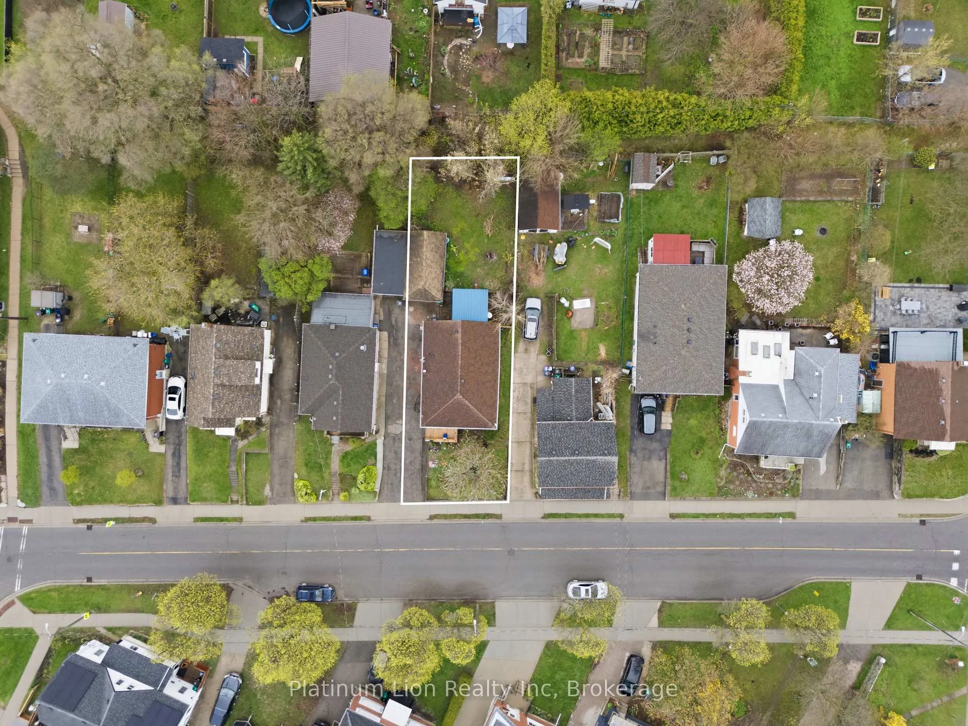 Photo 35 of 609 Guelph Street, Kitchener — HOMEH