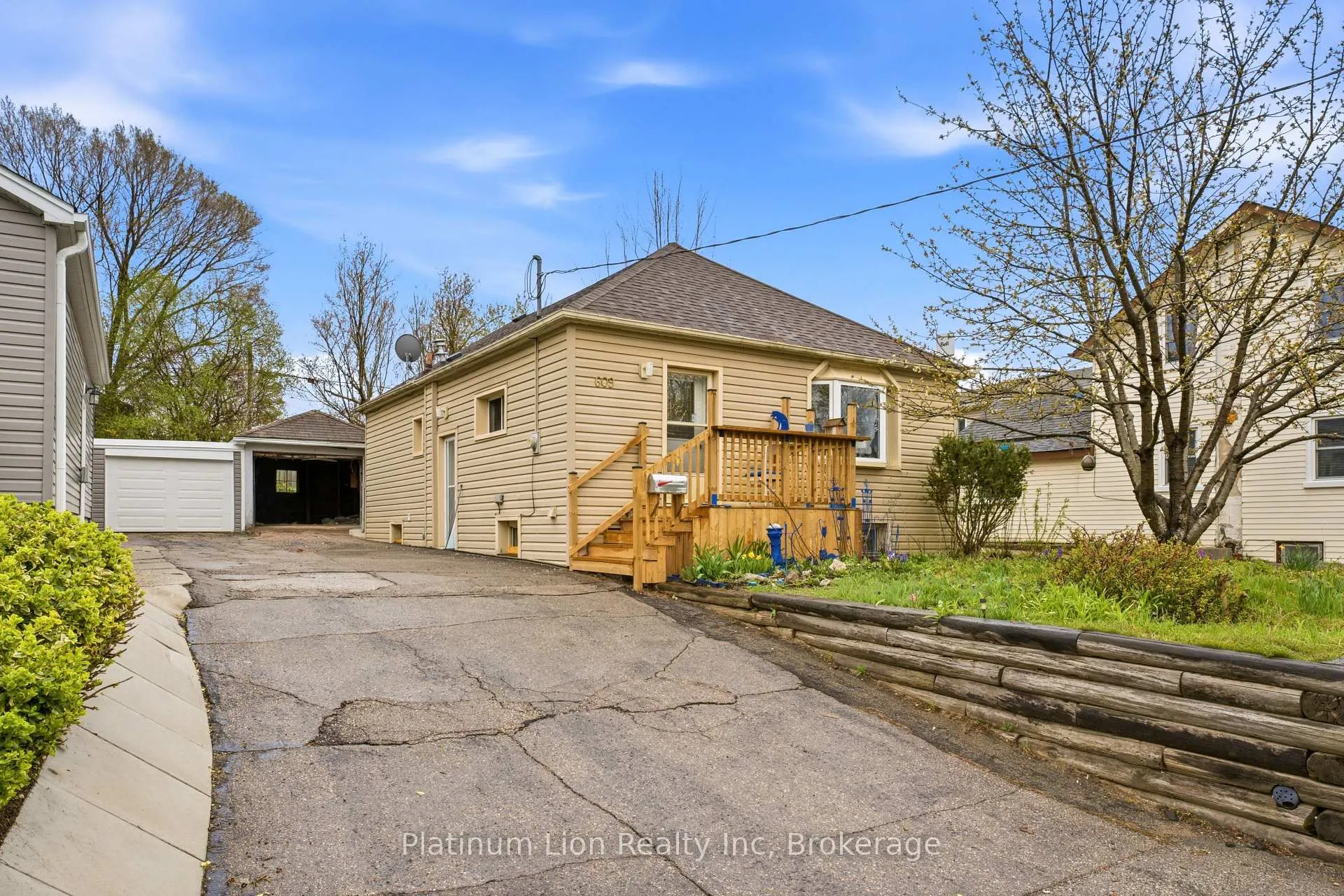 Photo 38 of 609 Guelph Street, Kitchener — HOMEH