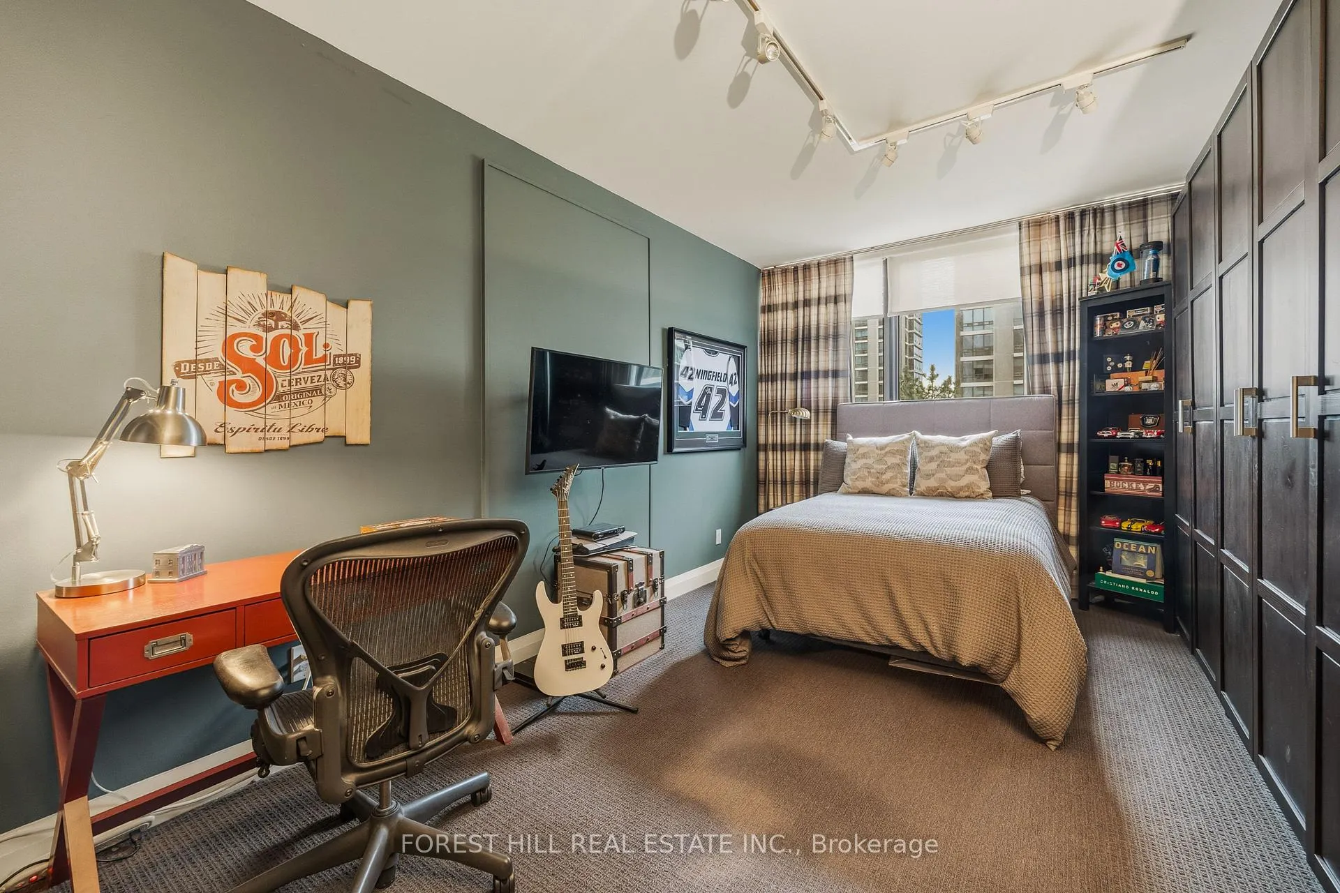 Photo 17 of Unit 402, 616 Avenue Road, Toronto, Casa Loma — HOMEH