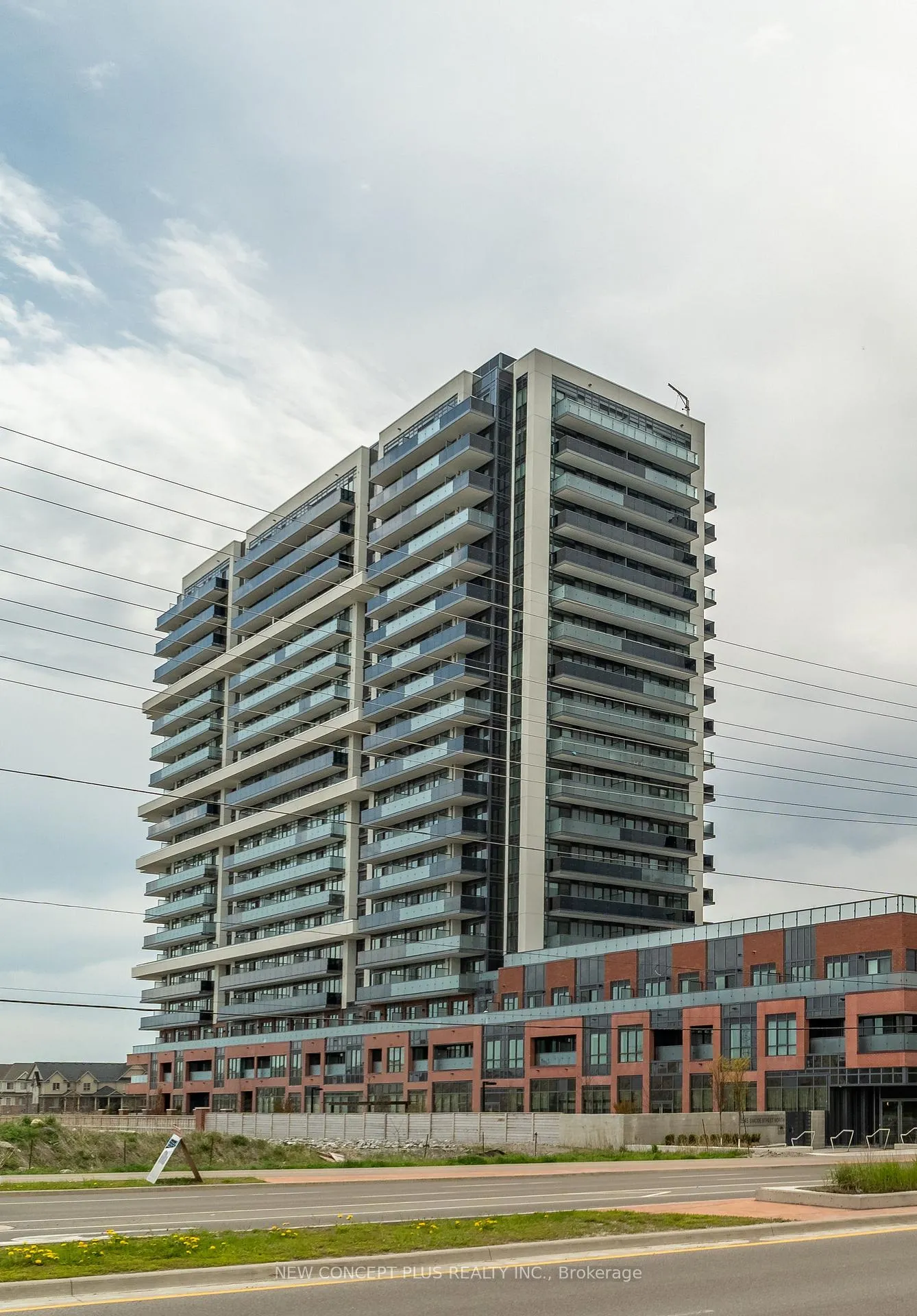 Photo 3 of Unit 835, 2545 Simcoe Street N, Oshawa, Windfields — HOMEH