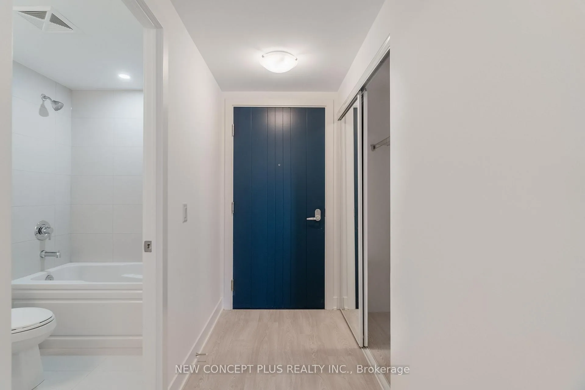 Photo 6 of Unit 835, 2545 Simcoe Street N, Oshawa, Windfields — HOMEH