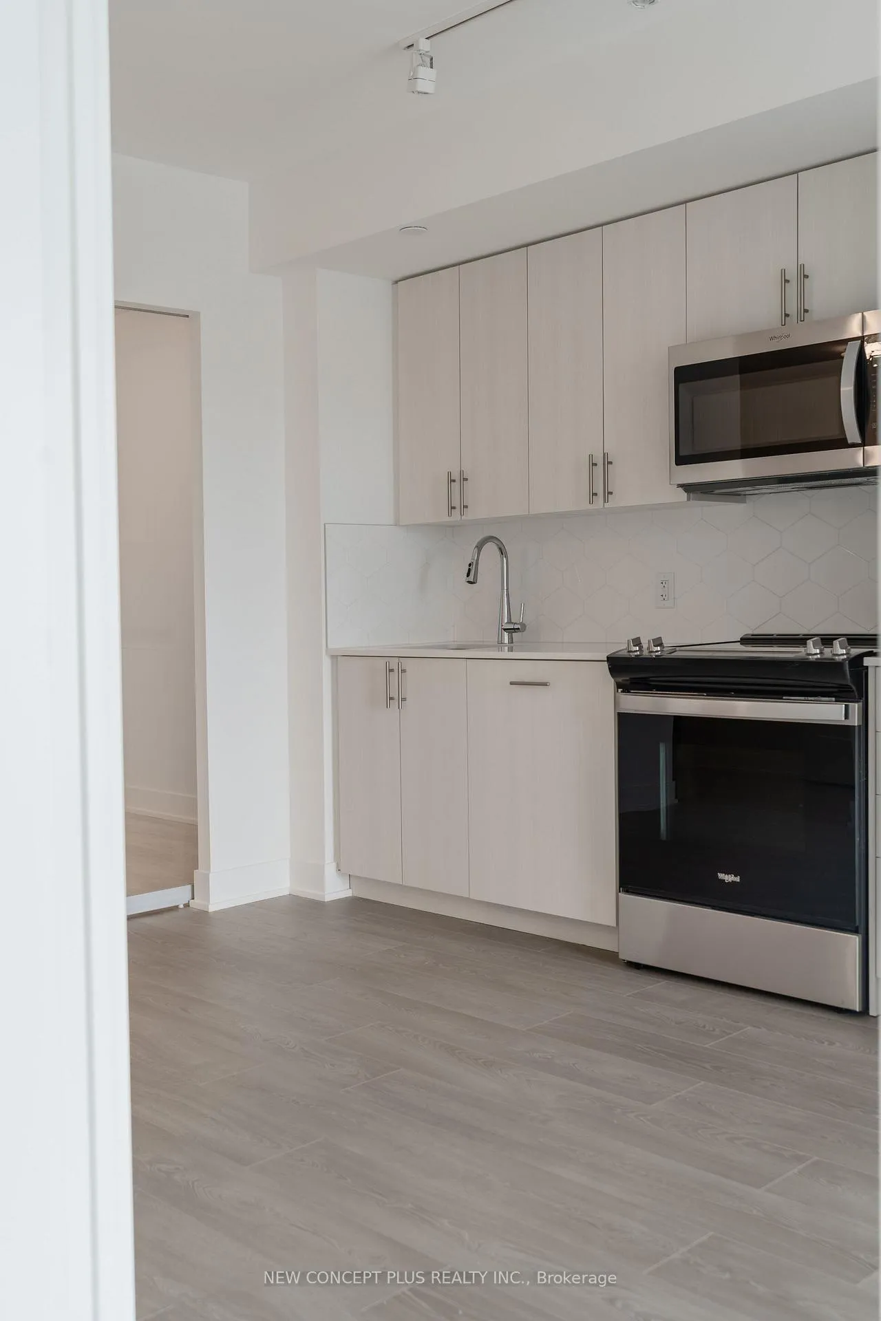 Photo 20 of Unit 835, 2545 Simcoe Street N, Oshawa, Windfields — HOMEH