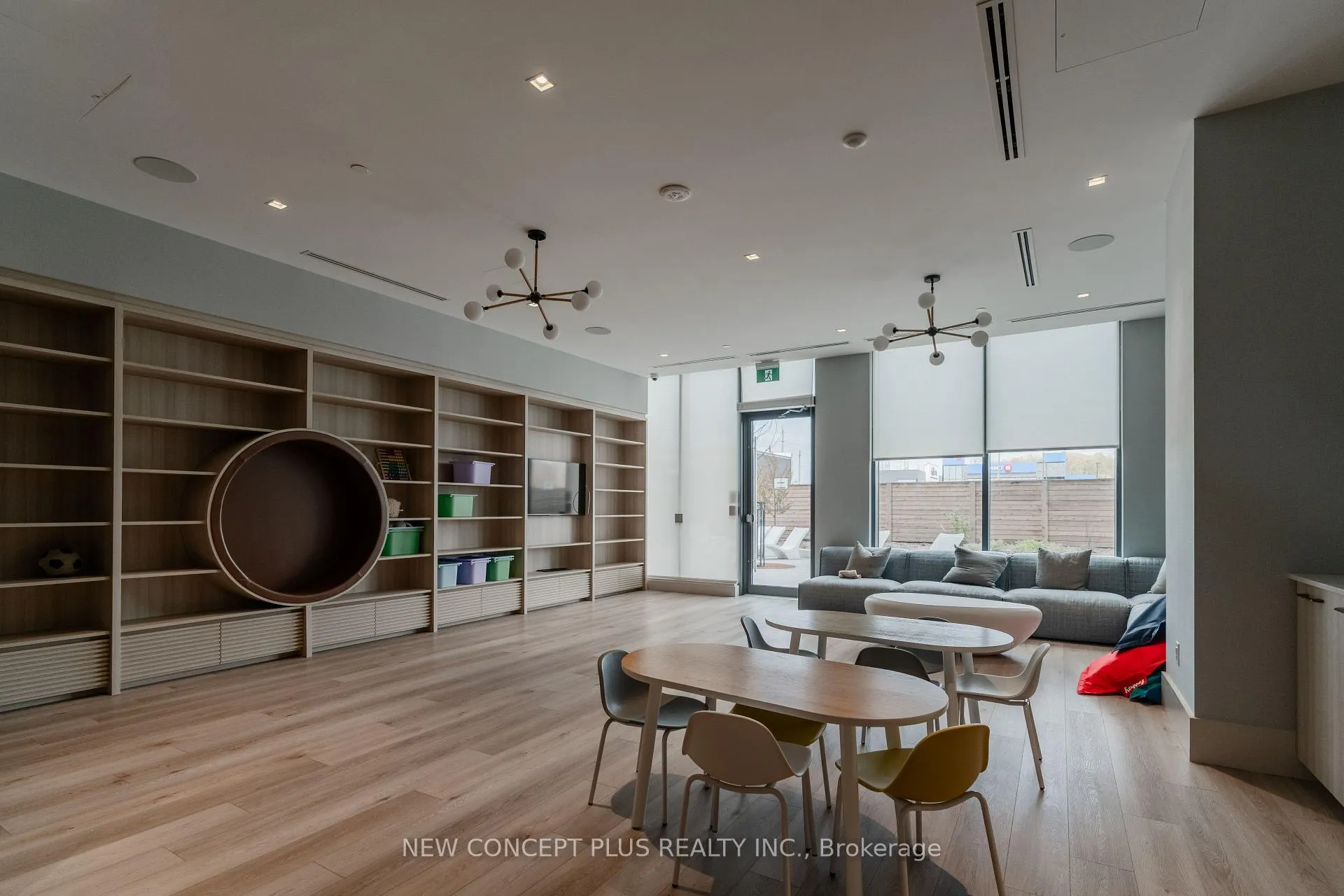 Photo 47 of Unit 835, 2545 Simcoe Street N, Oshawa, Windfields — HOMEH