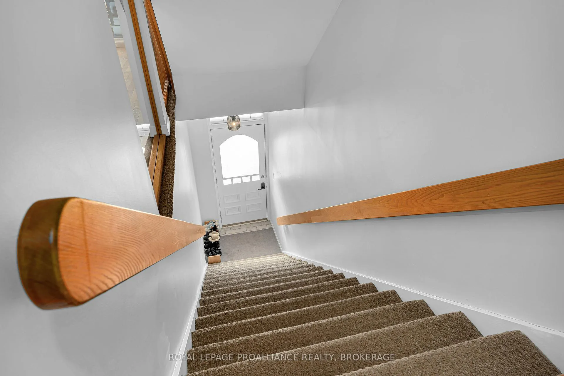 Photo 6 of Unit 2, 41 William Street, Kingston, Central City East — HOMEH