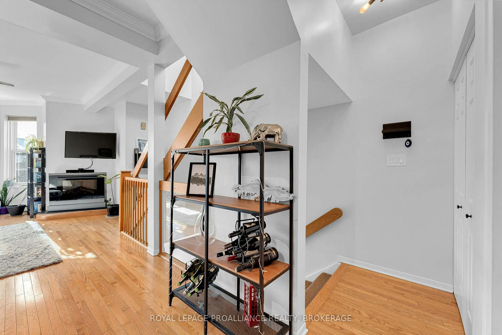 Photo 7 of Unit 2, 41 William Street, Kingston, Central City East — HOMEH