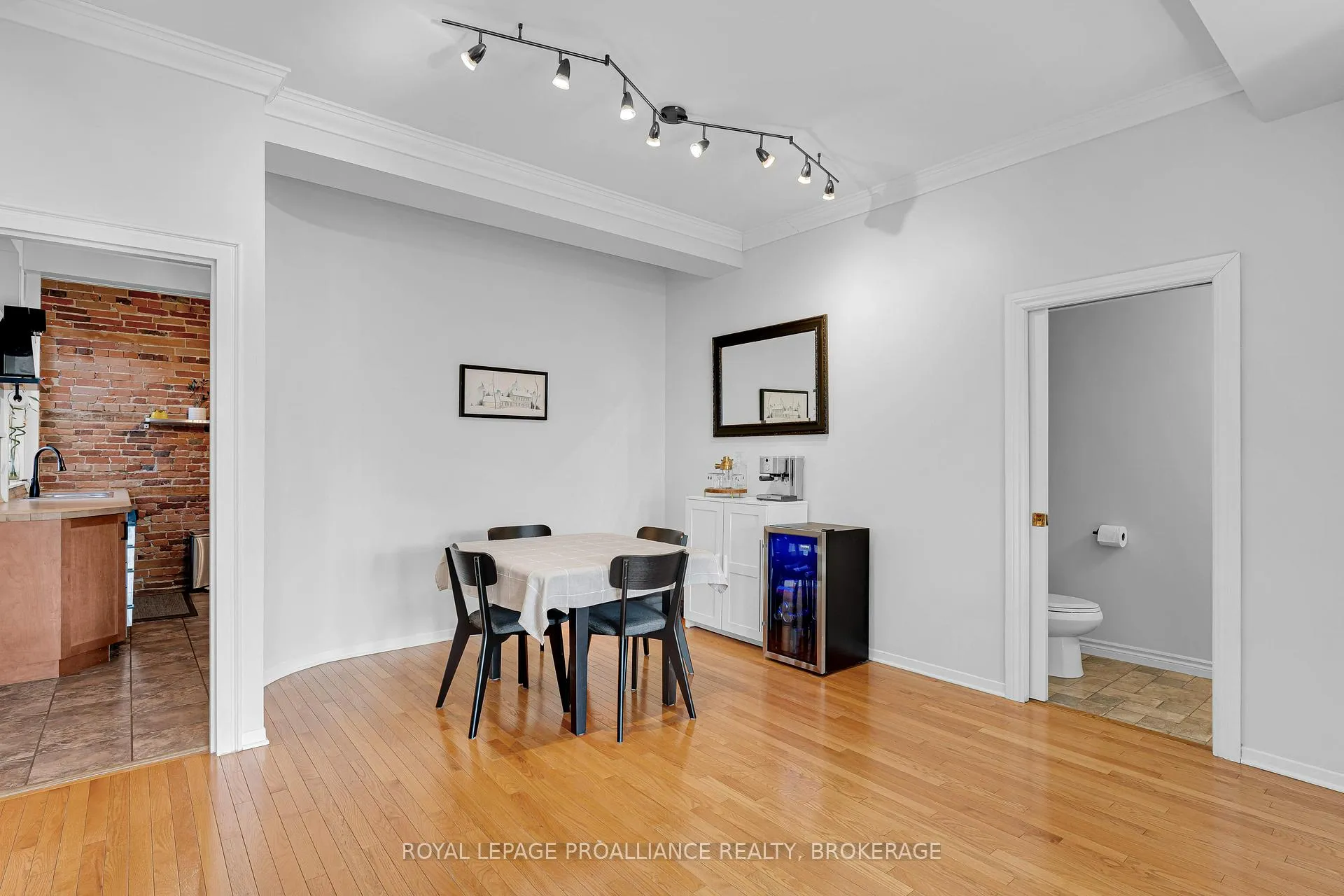 Photo 11 of Unit 2, 41 William Street, Kingston, Central City East — HOMEH