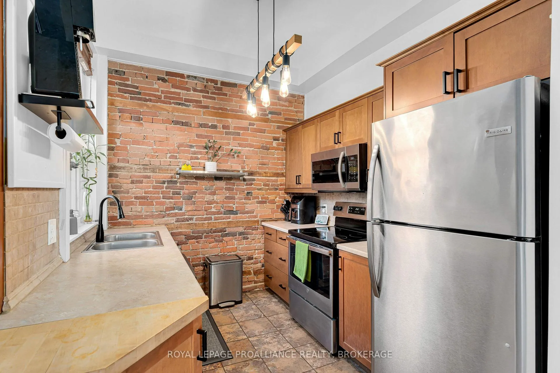 Photo 13 of Unit 2, 41 William Street, Kingston, Central City East — HOMEH