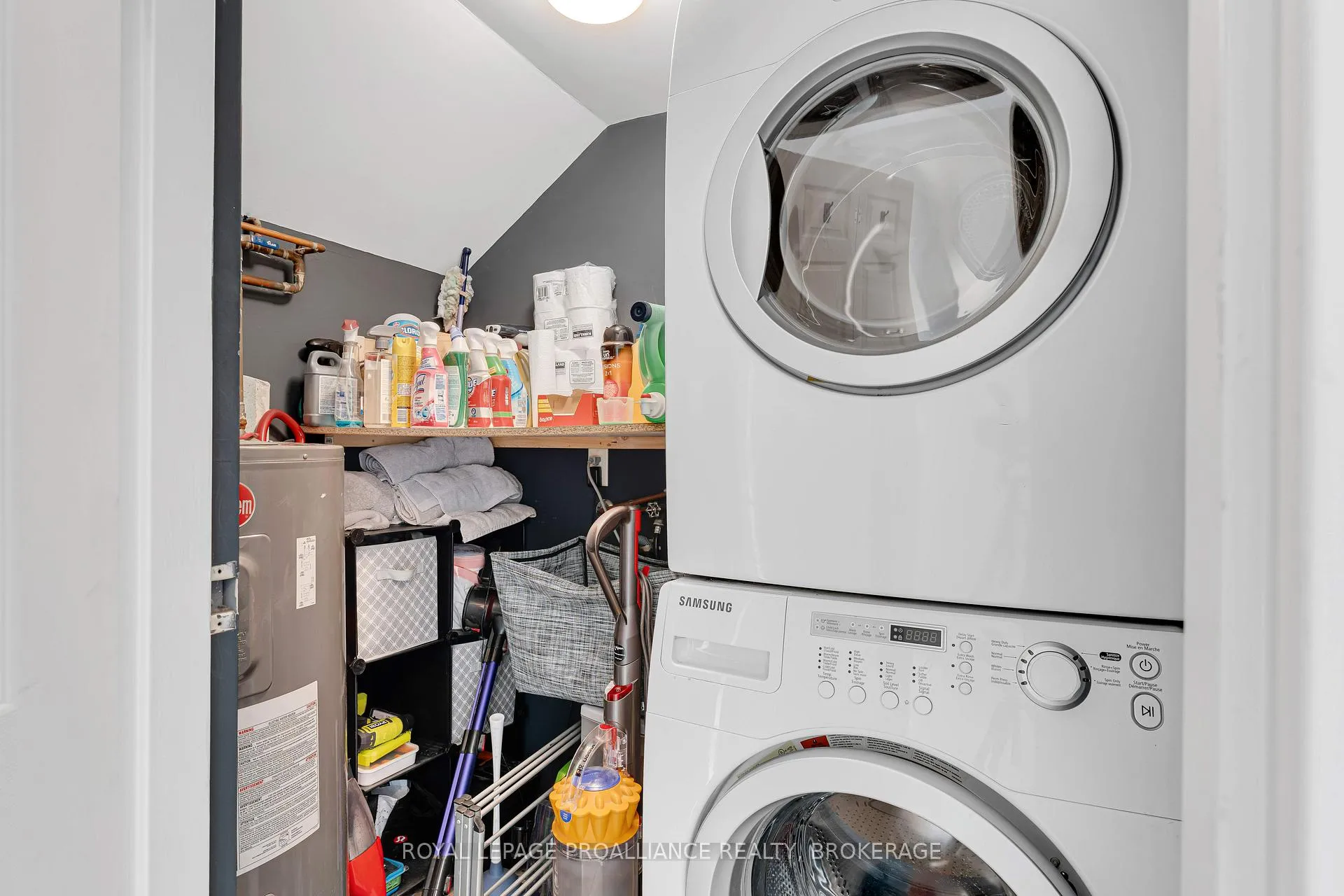 Photo 25 of Unit 2, 41 William Street, Kingston, Central City East — HOMEH
