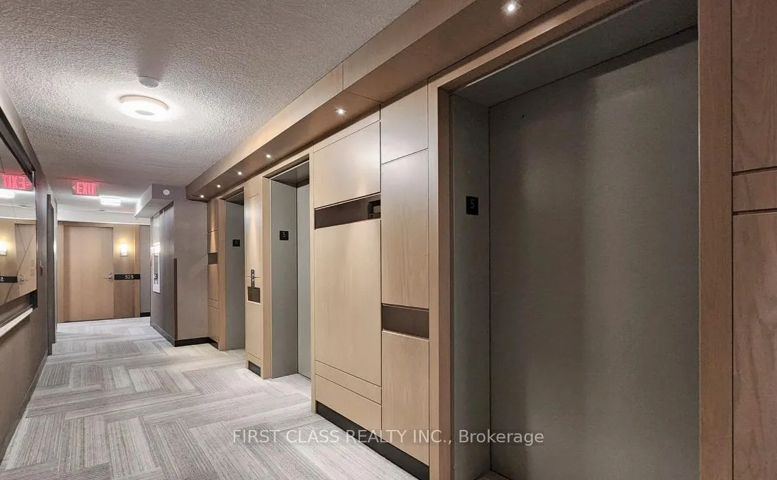 Photo 4 of Unit 505, 18 Uptown Drive, Markham, Unionville — HOMEH