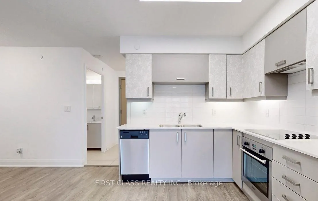Photo 6 of Unit 505, 18 Uptown Drive, Markham, Unionville — HOMEH