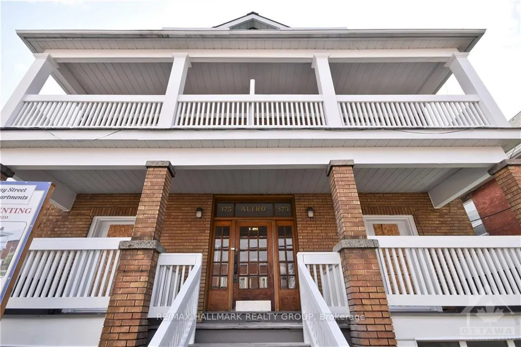 Photo 2 of Unit 3, 375 Mackay Street, Ottawa, Lindenlea — HOMEH