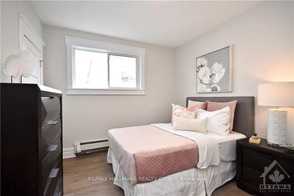 Photo 11 of Unit 3, 375 Mackay Street, Ottawa, Lindenlea — HOMEH