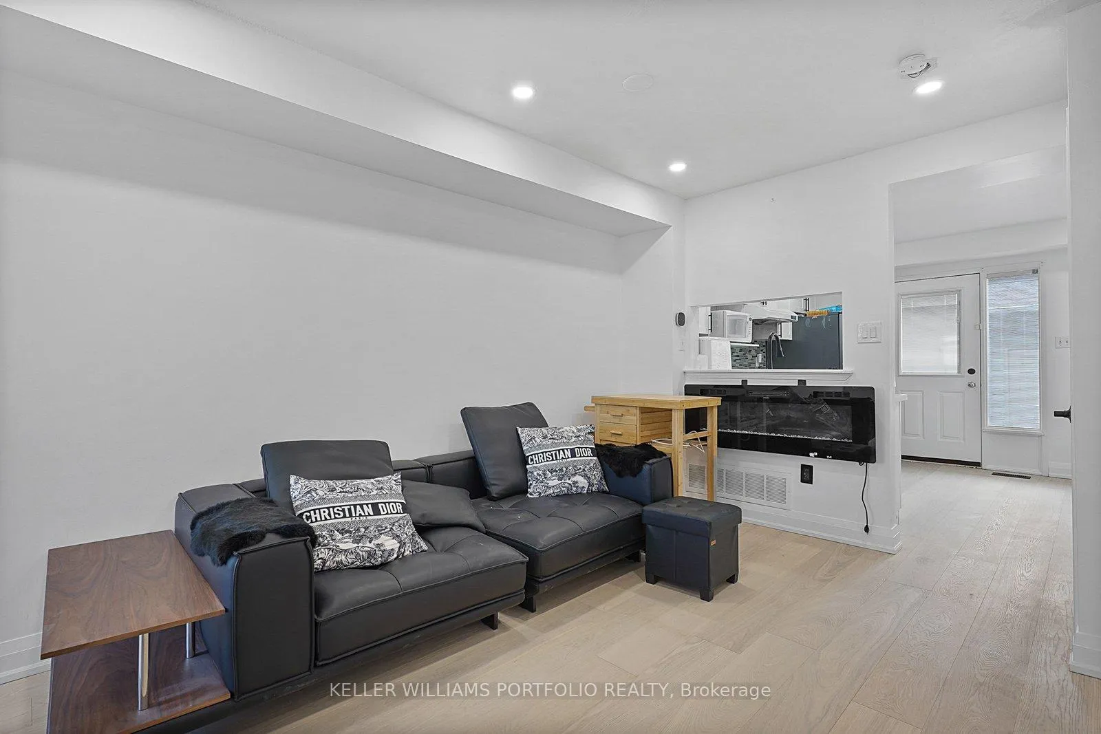 Photo 6 of 9542 Sheppard Avenue E, Scarborough, Rouge — HOMEH