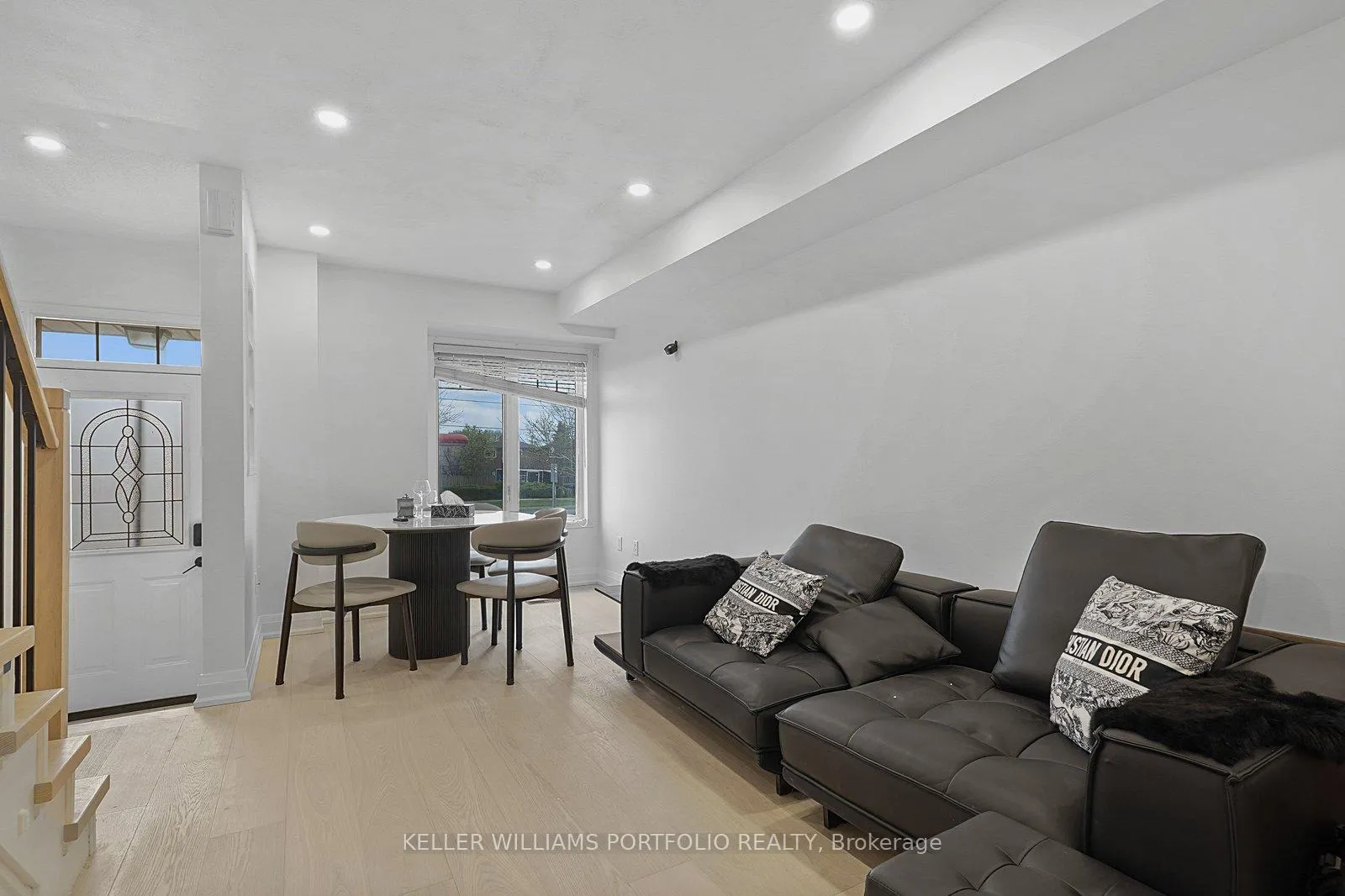 Photo 7 of 9542 Sheppard Avenue E, Scarborough, Rouge — HOMEH