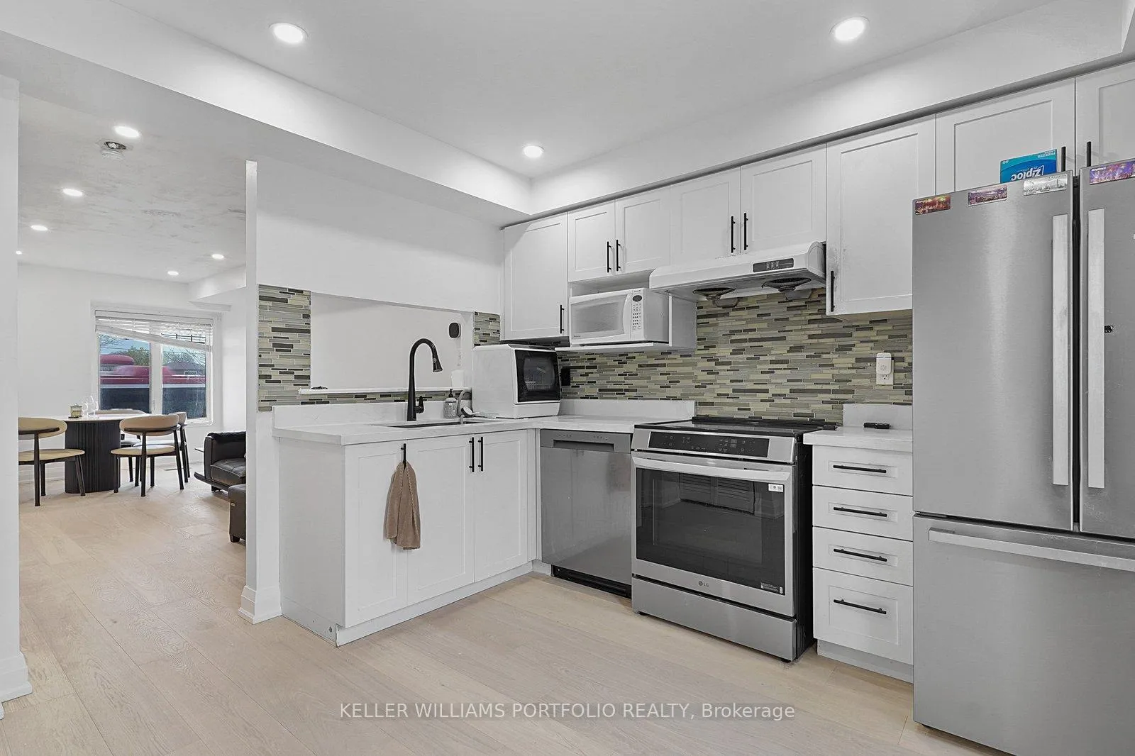 Photo 10 of 9542 Sheppard Avenue E, Scarborough, Rouge — HOMEH